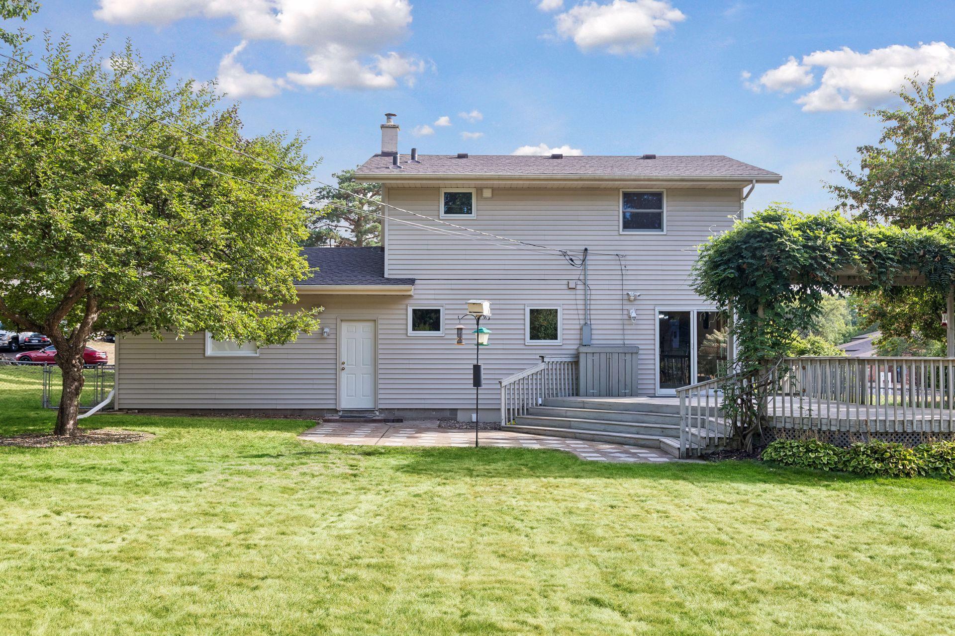 View of Residential at 2525 Blomquist Avenue, White Bear Lake MN 55110, White Bear Lake (37 of 43) - Mike Wilen | Minnesota Team Real Estate