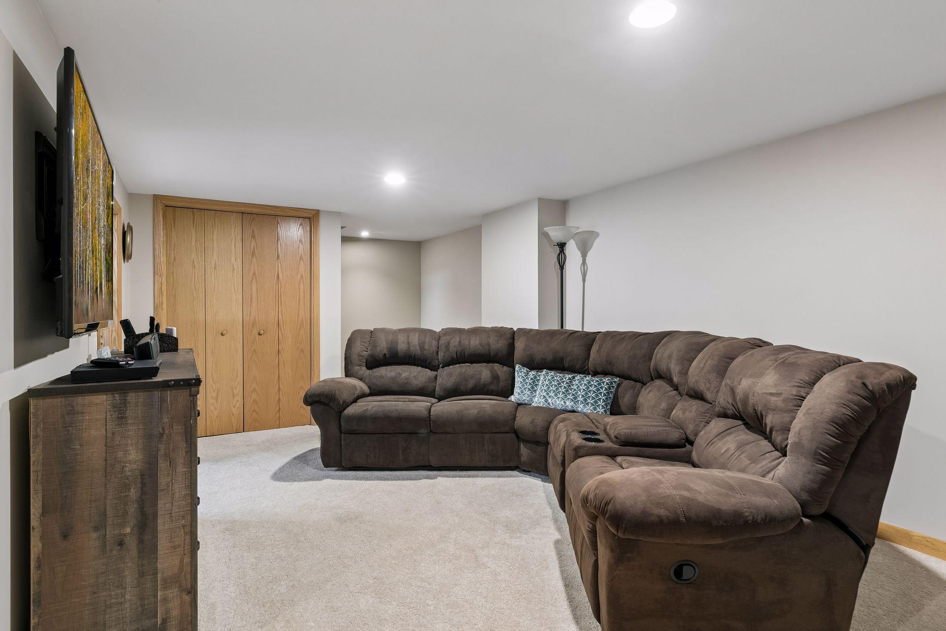 View of Residential at 2525 Blomquist Avenue, White Bear Lake MN 55110, White Bear Lake (25 of 43) - Mike Wilen | Minnesota Team Real Estate