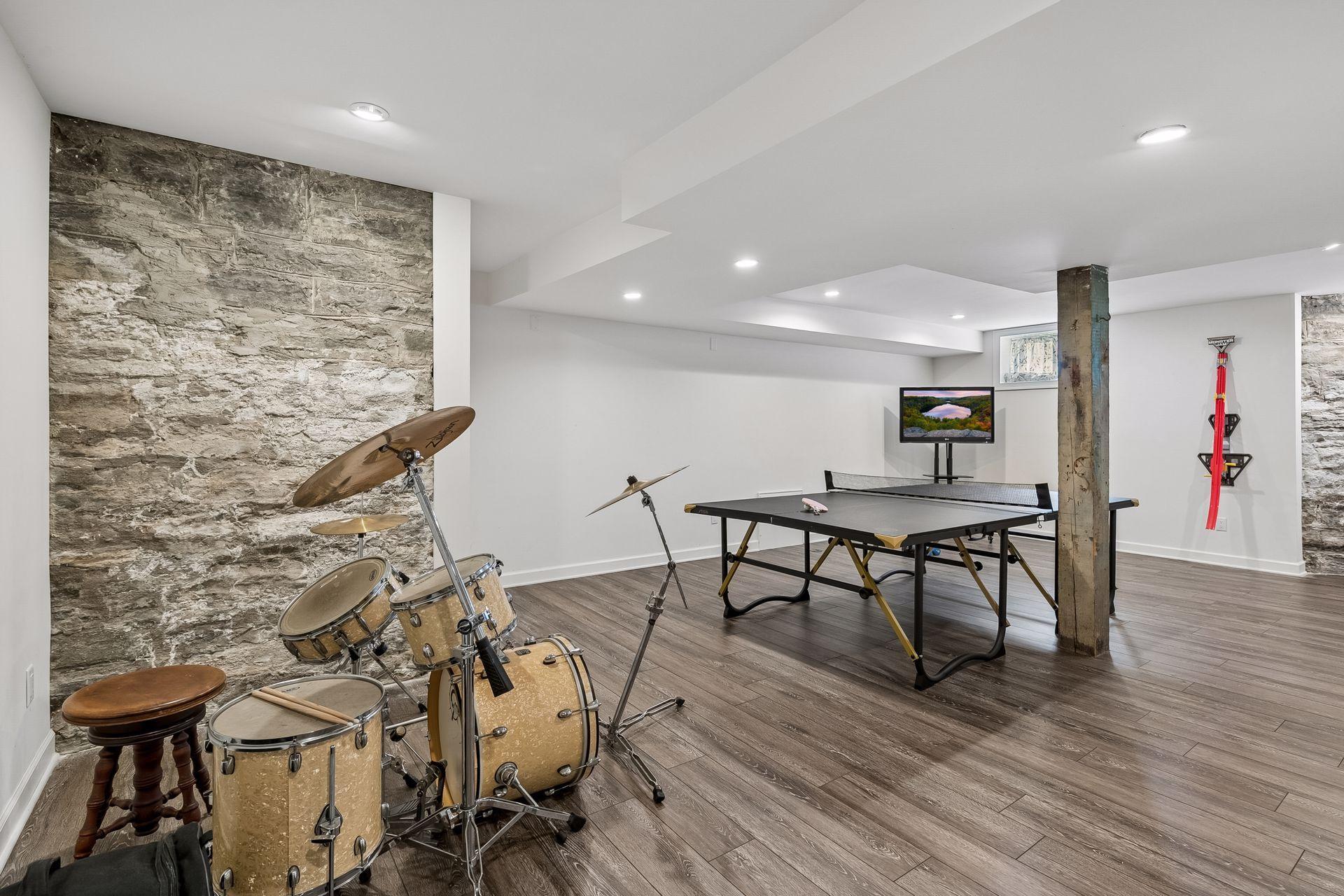 View of Residential at 1906 Emerson Avenue, Minneapolis MN 55403, Minneapolis (36 of 40) - Mike Wilen | Minnesota Team Real Estate