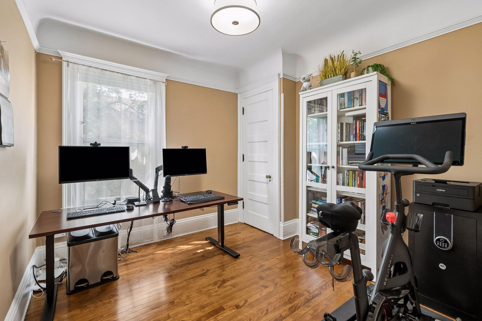 View of Residential at 1906 Emerson Avenue, Minneapolis MN 55403, Minneapolis (24 of 40) - Mike Wilen | Minnesota Team Real Estate