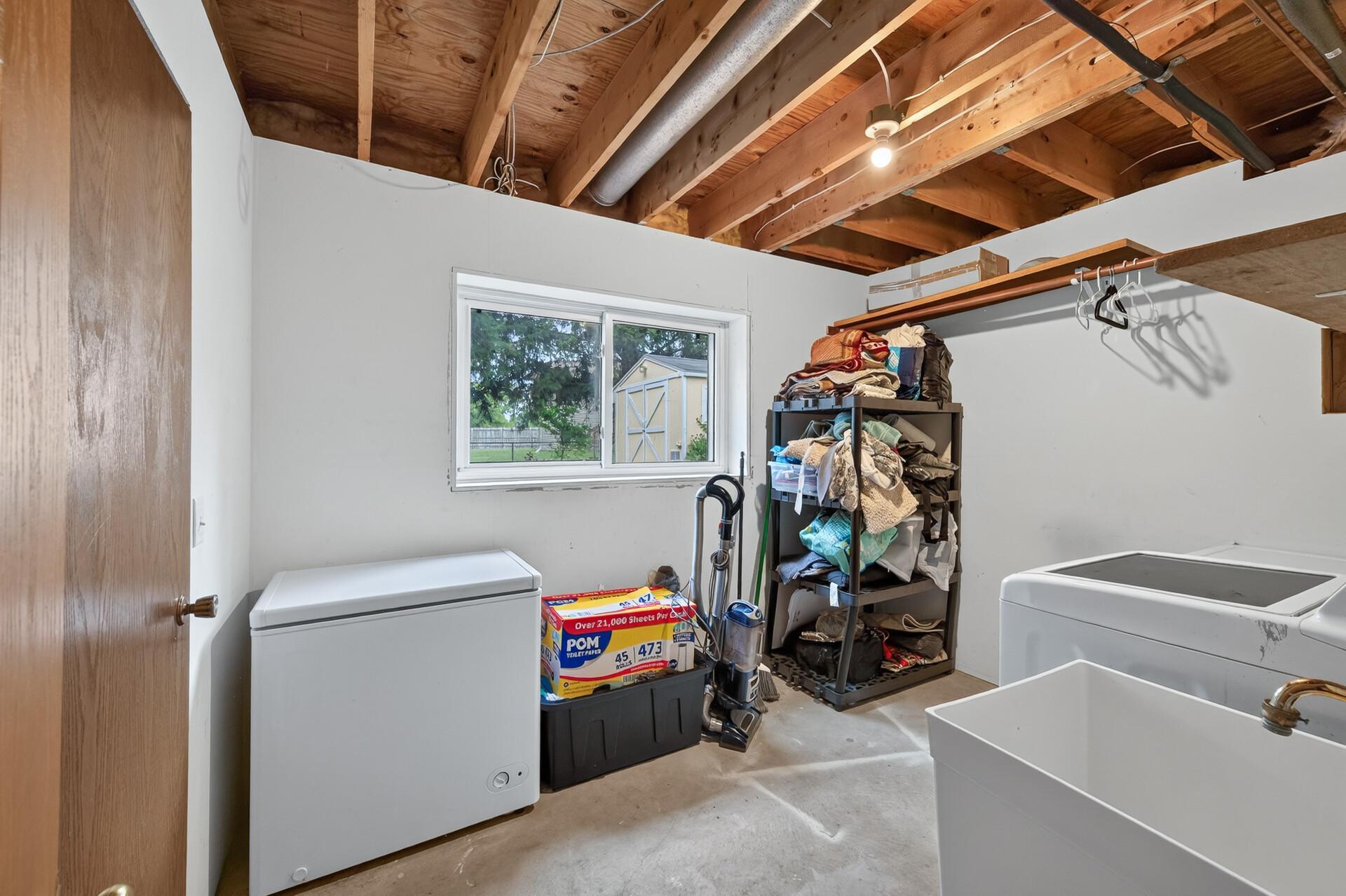 View of Residential at 1124 Meadowwood Drive, Brooklyn Park MN 55444, Brooklyn Park (25 of 34) - Mike Wilen | Minnesota Team Real Estate