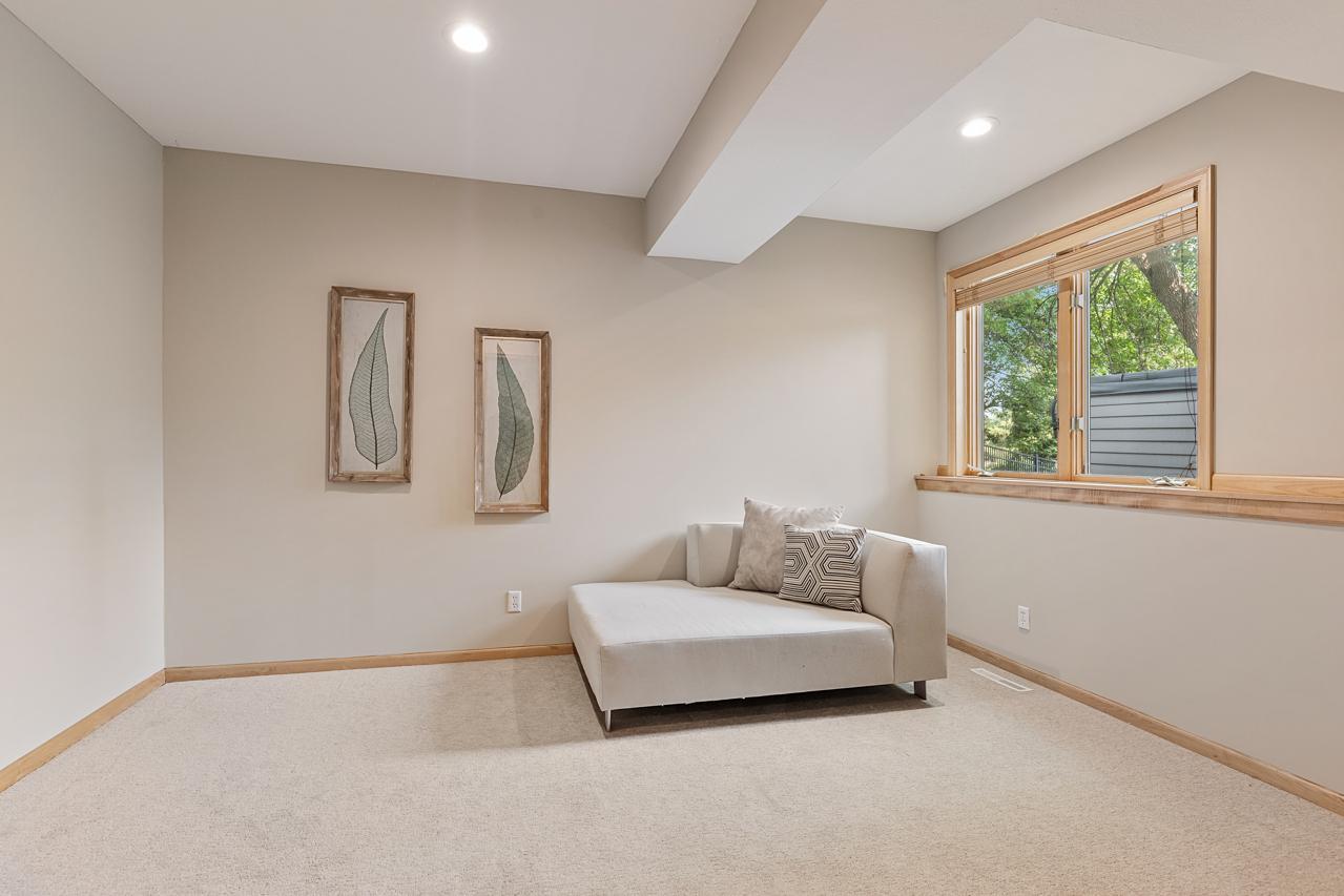 View of Residential at 7602 Bay Circle, Bloomington MN 55438, Bloomington (41 of 68) - Mike Wilen | Minnesota Team Real Estate