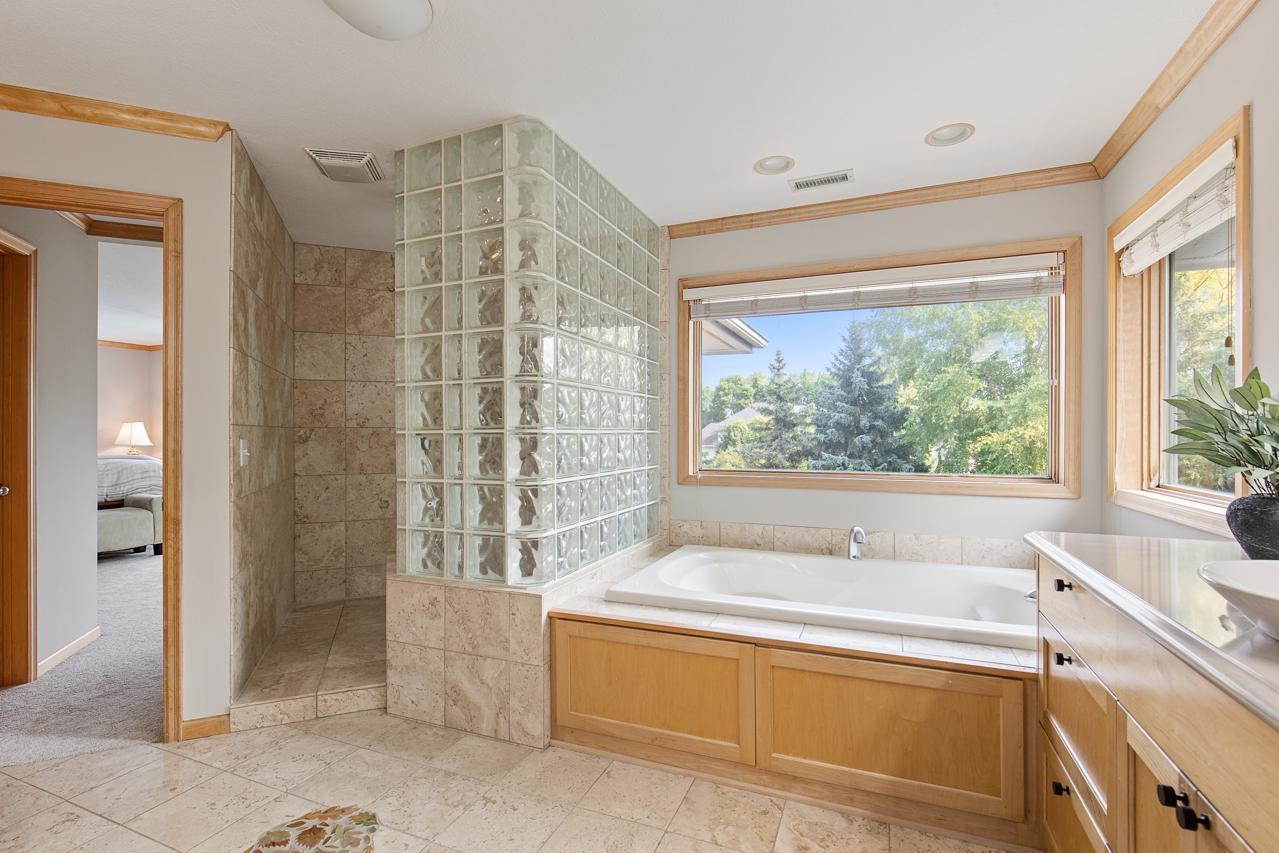 View of Residential at 7602 Bay Circle, Bloomington MN 55438, Bloomington (34 of 68) - Mike Wilen | Minnesota Team Real Estate
