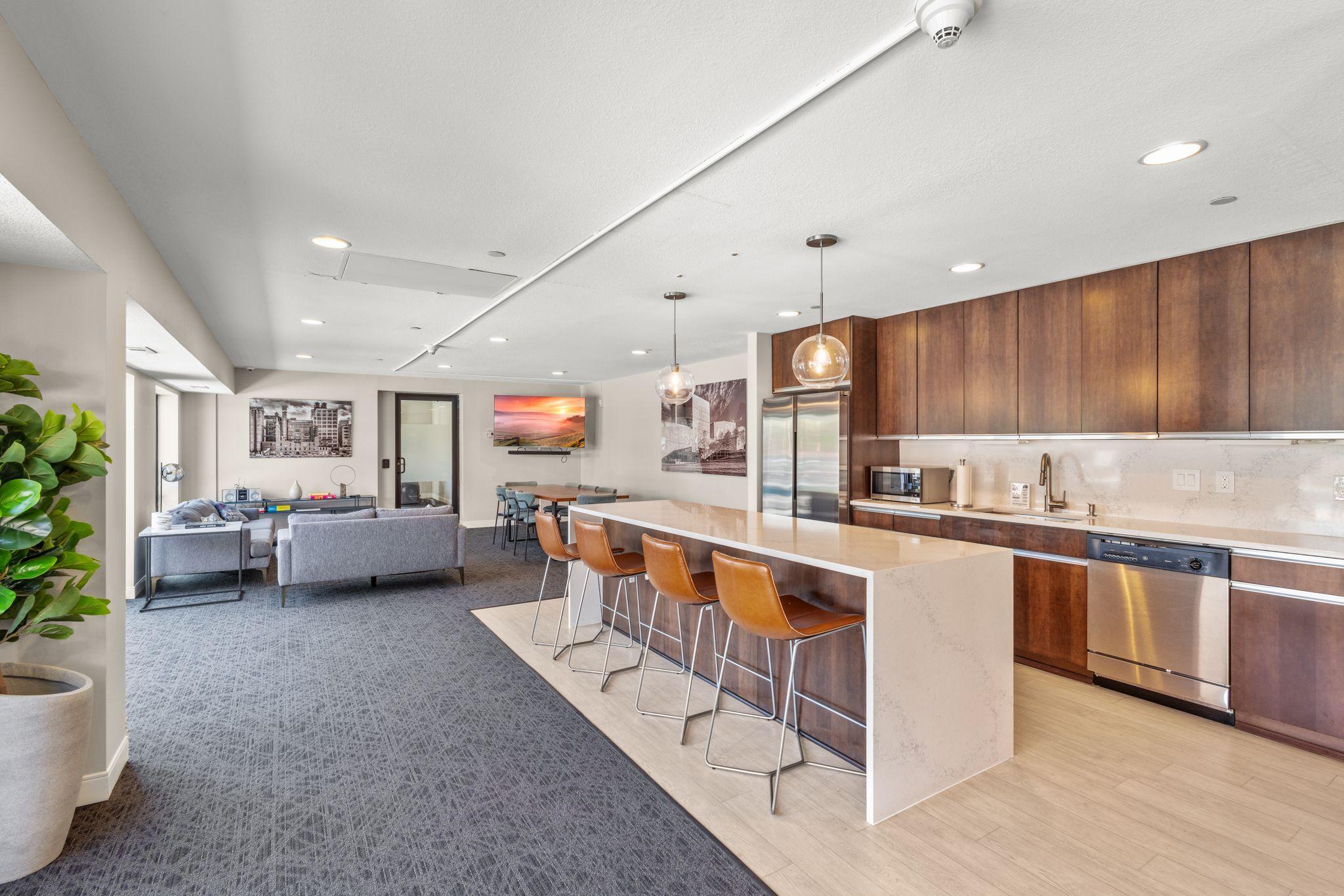 View of Residential at 48 Groveland Terrace #B204, Minneapolis MN 55403, Minneapolis (17 of 26) - Mike Wilen | Minnesota Team Real Estate