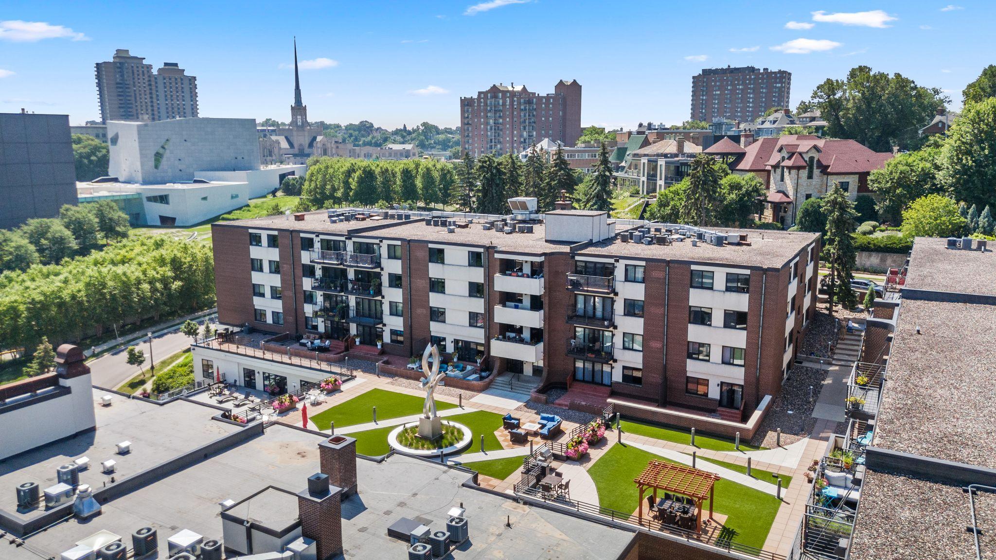 View of Residential at 48 Groveland Terrace #B204, Minneapolis MN 55403, Minneapolis (14 of 26) - Mike Wilen | Minnesota Team Real Estate