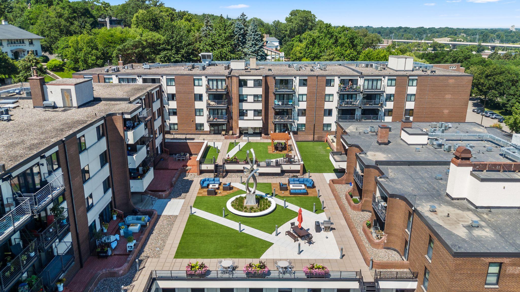 View of Residential at 48 Groveland Terrace #B204, Minneapolis MN 55403, Minneapolis (25 of 26) - Mike Wilen | Minnesota Team Real Estate