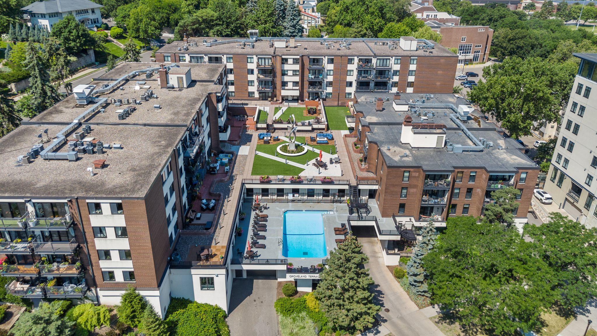 View of Residential at 48 Groveland Terrace #B204, Minneapolis MN 55403, Minneapolis (12 of 26) - Mike Wilen | Minnesota Team Real Estate