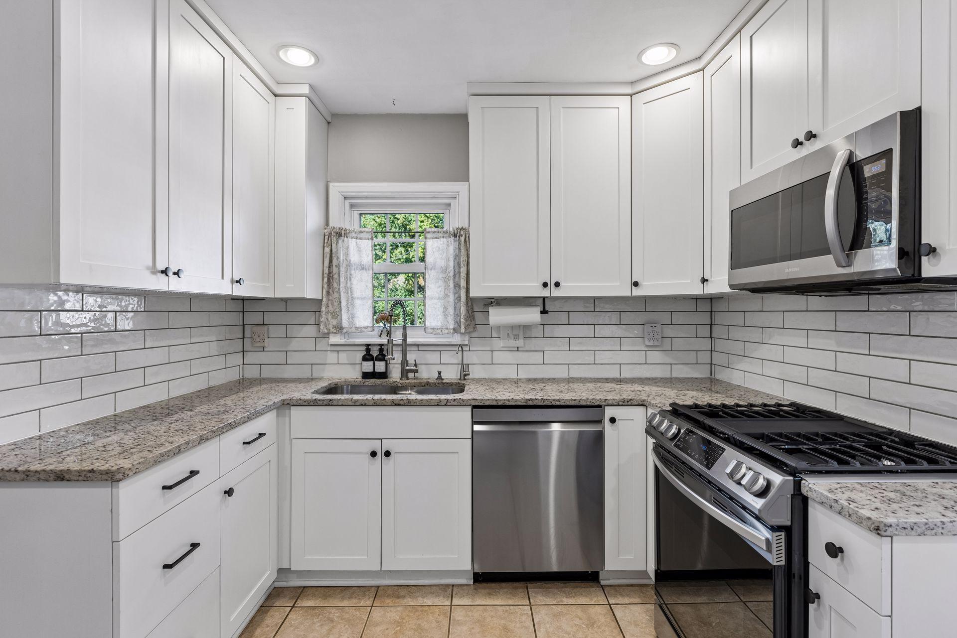 View of Residential at 3908 Zarthan Avenue, Saint Louis Park MN 55416, Saint Louis Park (13 of 31) - Mike Wilen | Minnesota Team Real Estate