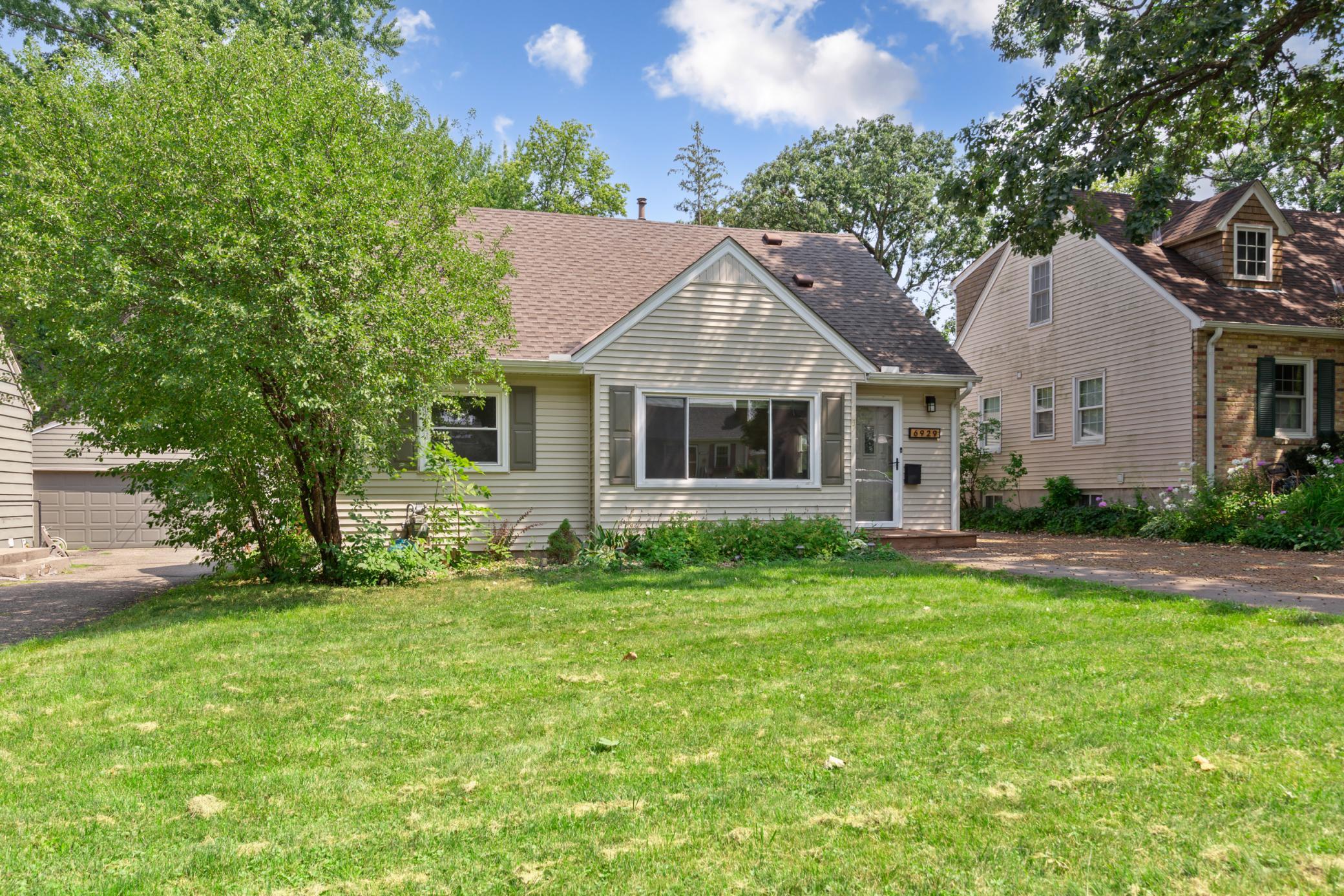 View of Residential at 6929 Newton Avenue, Richfield MN 55423, Richfield (32 of 33) - Mike Wilen | Minnesota Team Real Estate