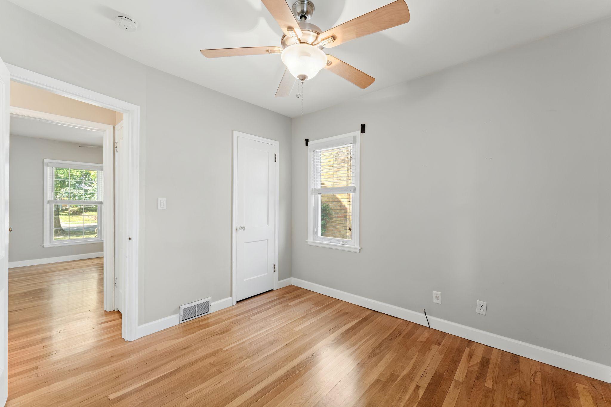 View of Residential at 4245 Utica Avenue, Saint Louis Park MN 55416, Saint Louis Park (10 of 40) - Mike Wilen | Minnesota Team Real Estate