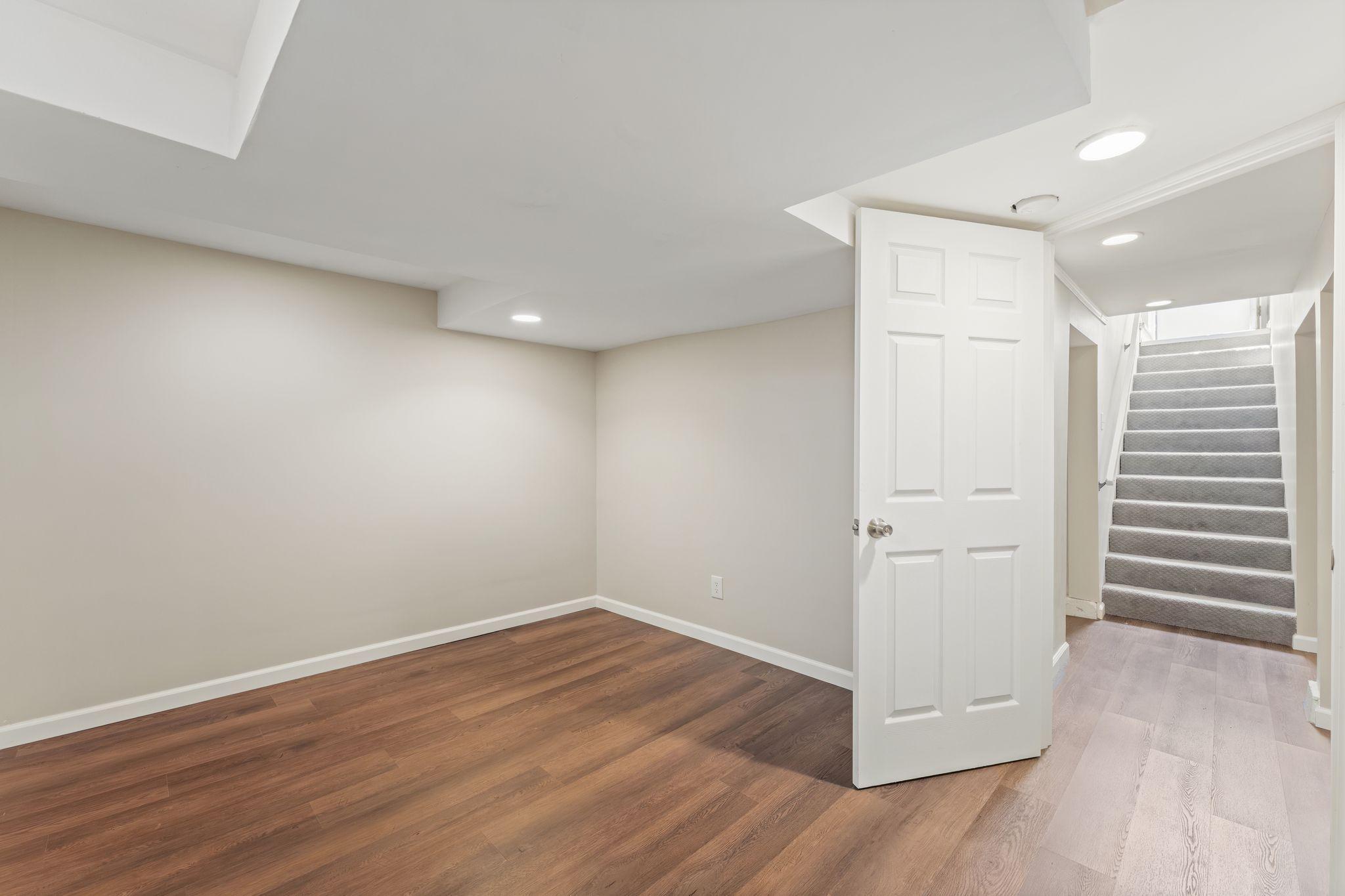 View of Residential at 4245 Utica Avenue, Saint Louis Park MN 55416, Saint Louis Park (30 of 40) - Mike Wilen | Minnesota Team Real Estate