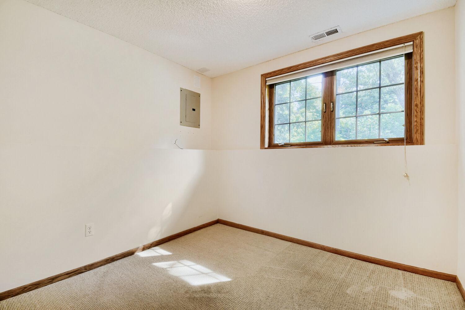 View of Residential at 4075 Valentine Crest Road, Arden Hills MN 55112, Arden Hills (12 of 21) - Mike Wilen | Minnesota Team Real Estate