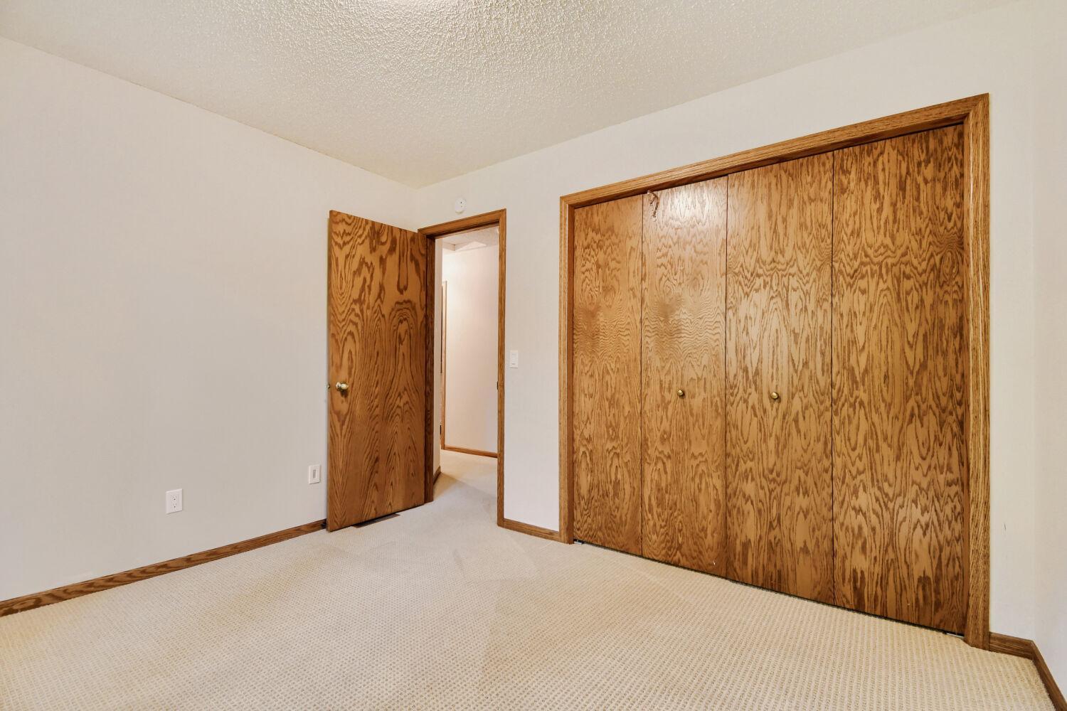 View of Residential at 4075 Valentine Crest Road, Arden Hills MN 55112, Arden Hills (11 of 21) - Mike Wilen | Minnesota Team Real Estate