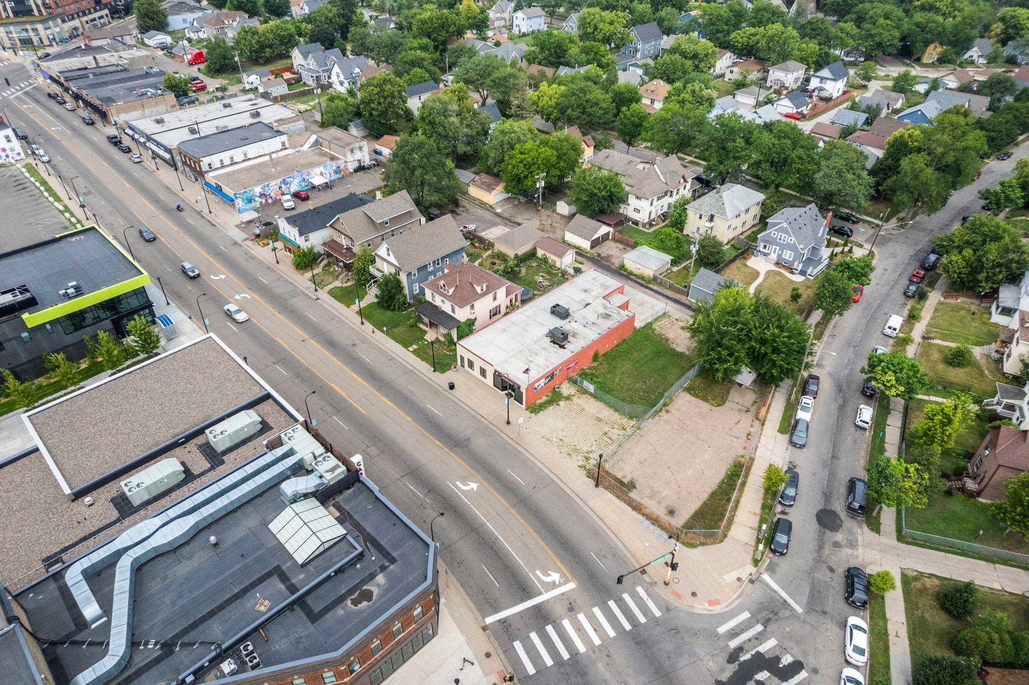 View of Commercial Sale at 2038 Broadway Avenue, Minneapolis MN 55411, Minneapolis (46 of 52) - Mike Wilen | Minnesota Team Real Estate