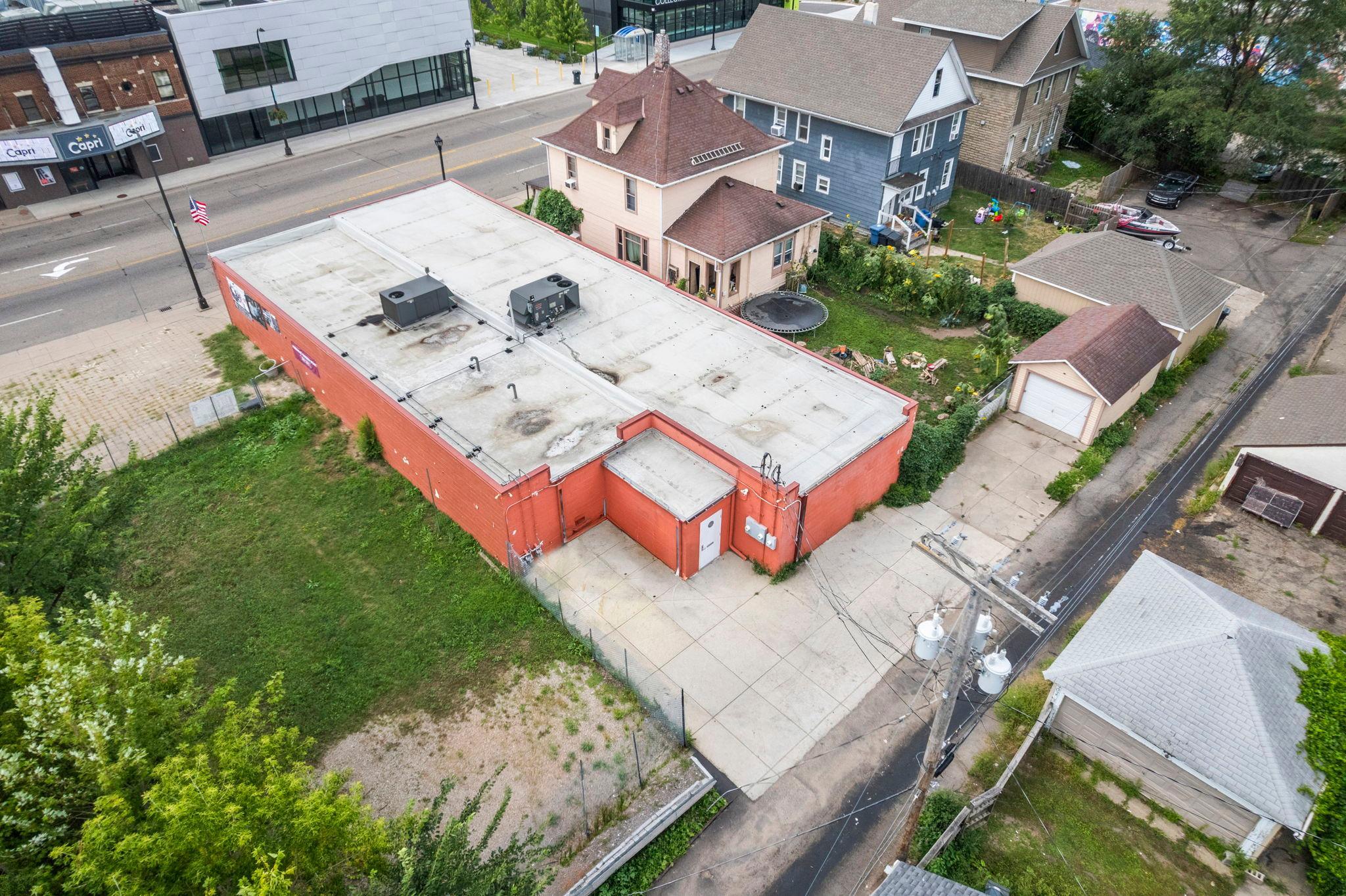 View of Commercial Sale at 2038 Broadway Avenue, Minneapolis MN 55411, Minneapolis (41 of 52) - Mike Wilen | Minnesota Team Real Estate
