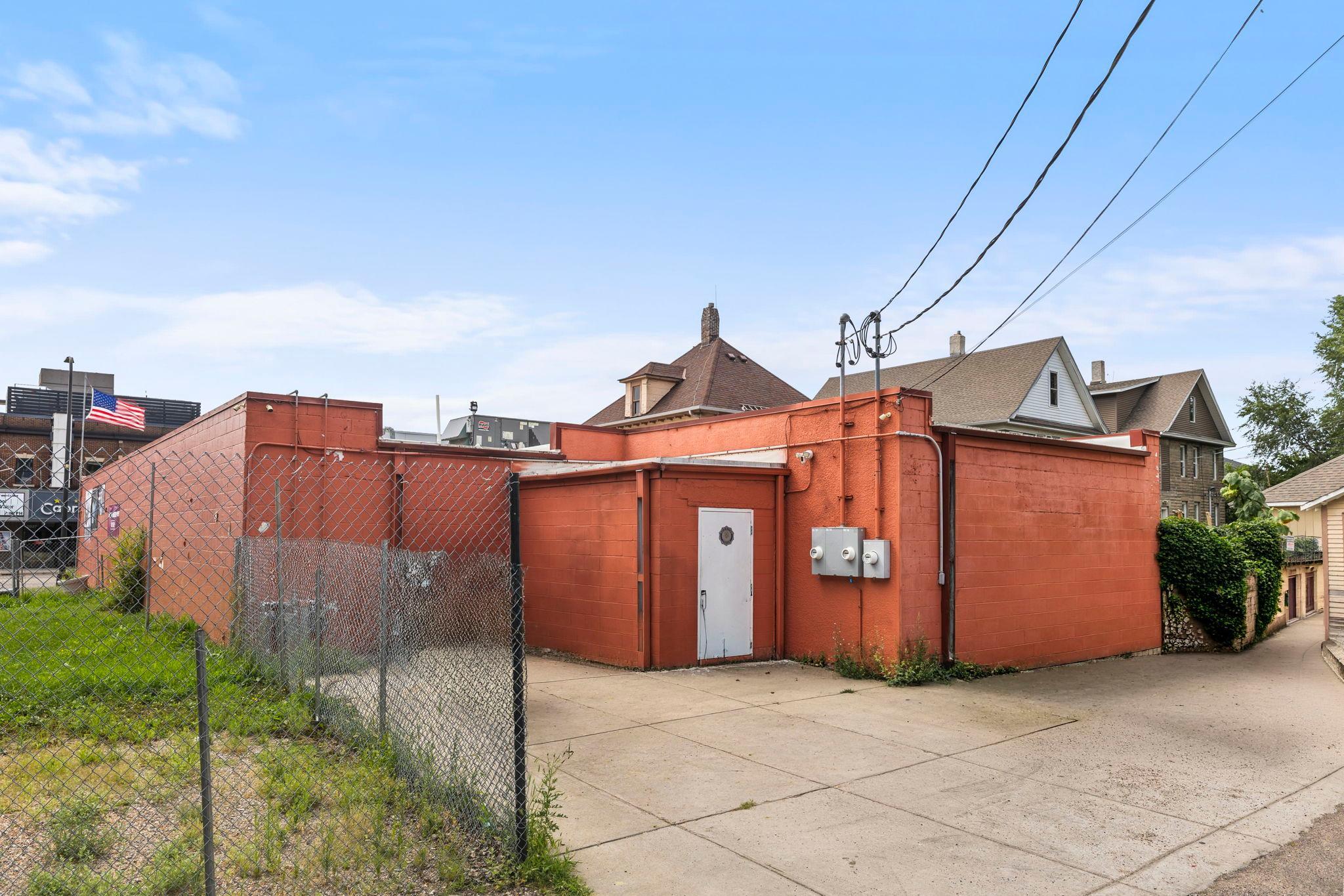 View of Commercial Sale at 2038 Broadway Avenue, Minneapolis MN 55411, Minneapolis (39 of 52) - Mike Wilen | Minnesota Team Real Estate