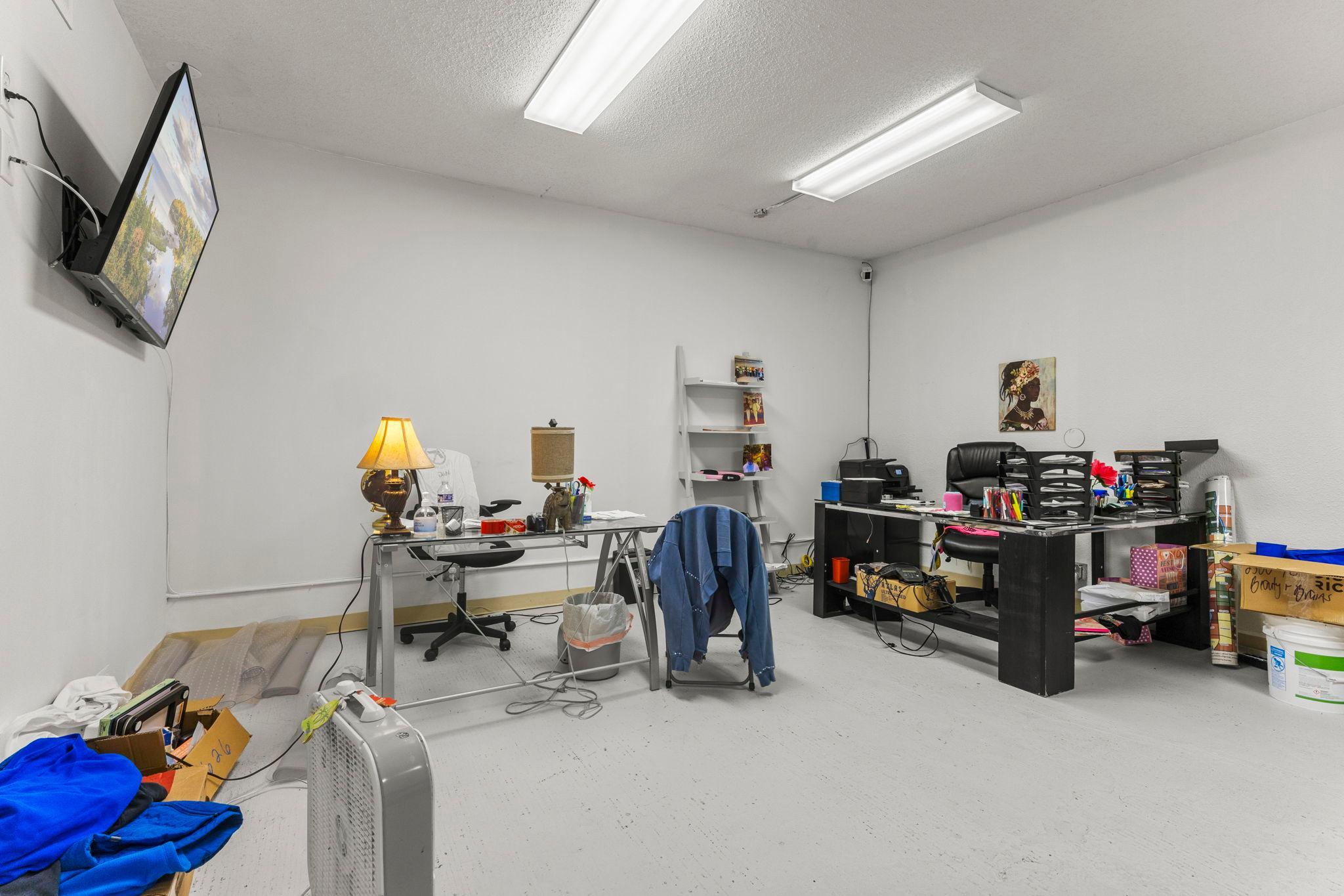 View of Commercial Sale at 2038 Broadway Avenue, Minneapolis MN 55411, Minneapolis (29 of 52) - Mike Wilen | Minnesota Team Real Estate