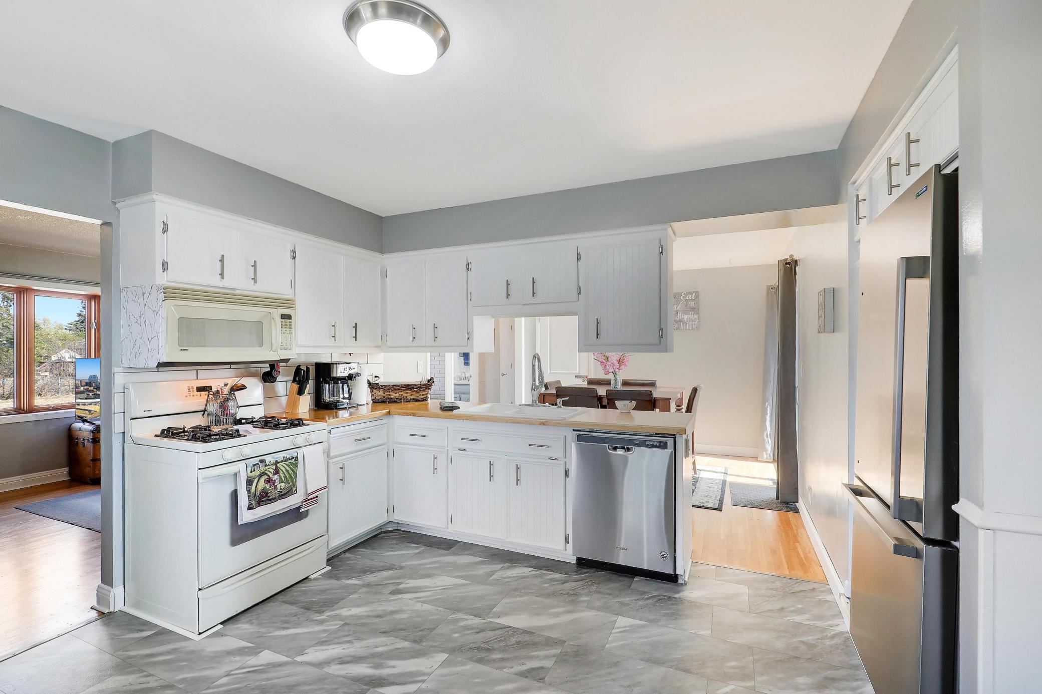 View of Residential at 2018 Shale Lane, Eagan MN 55122, Eagan (2 of 18) - Mike Wilen | Minnesota Team Real Estate