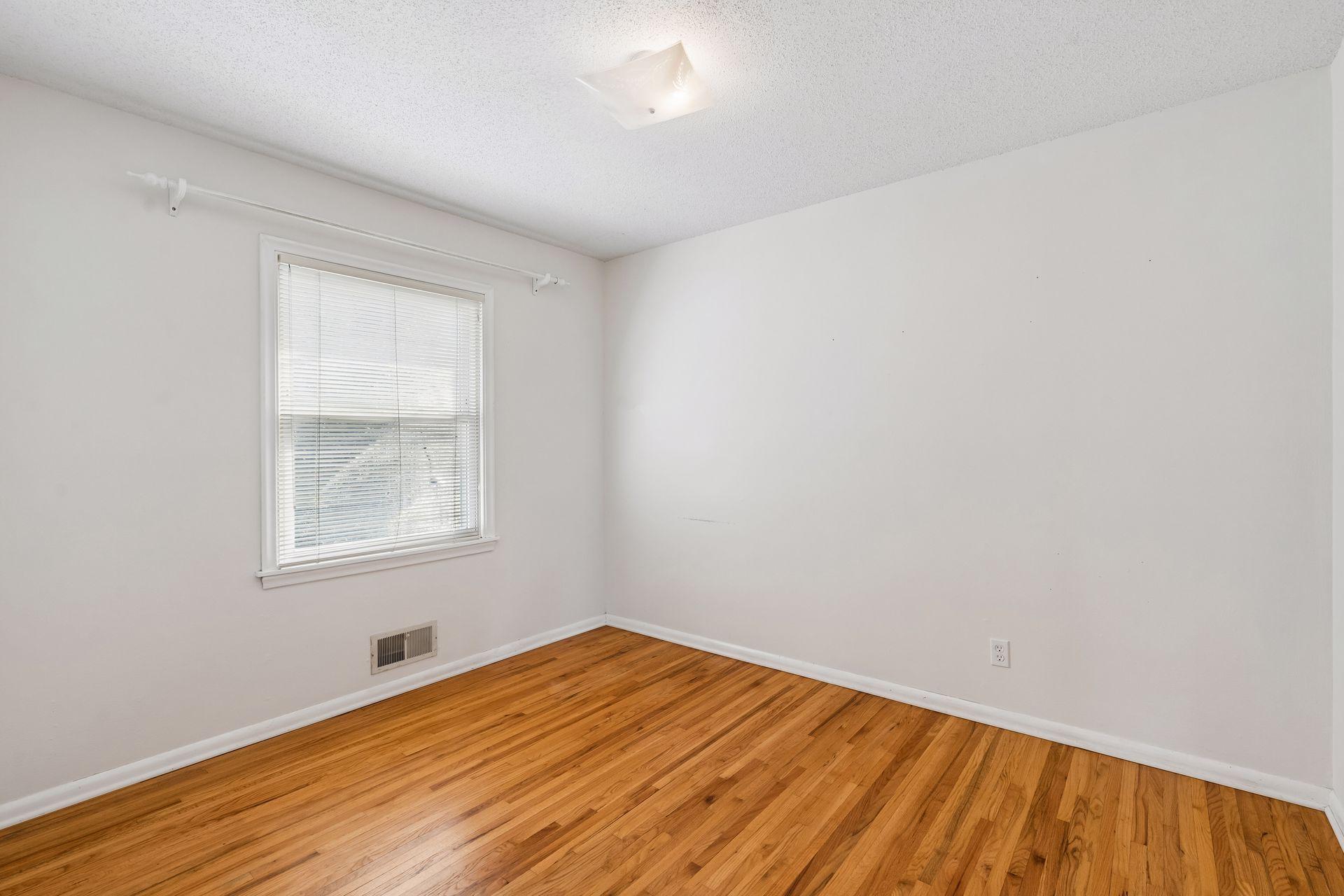 View of Residential Income at 1538-1540 Hartford Avenue, Saint Paul MN 55116, Saint Paul (12 of 35) - Mike Wilen | Minnesota Team Real Estate