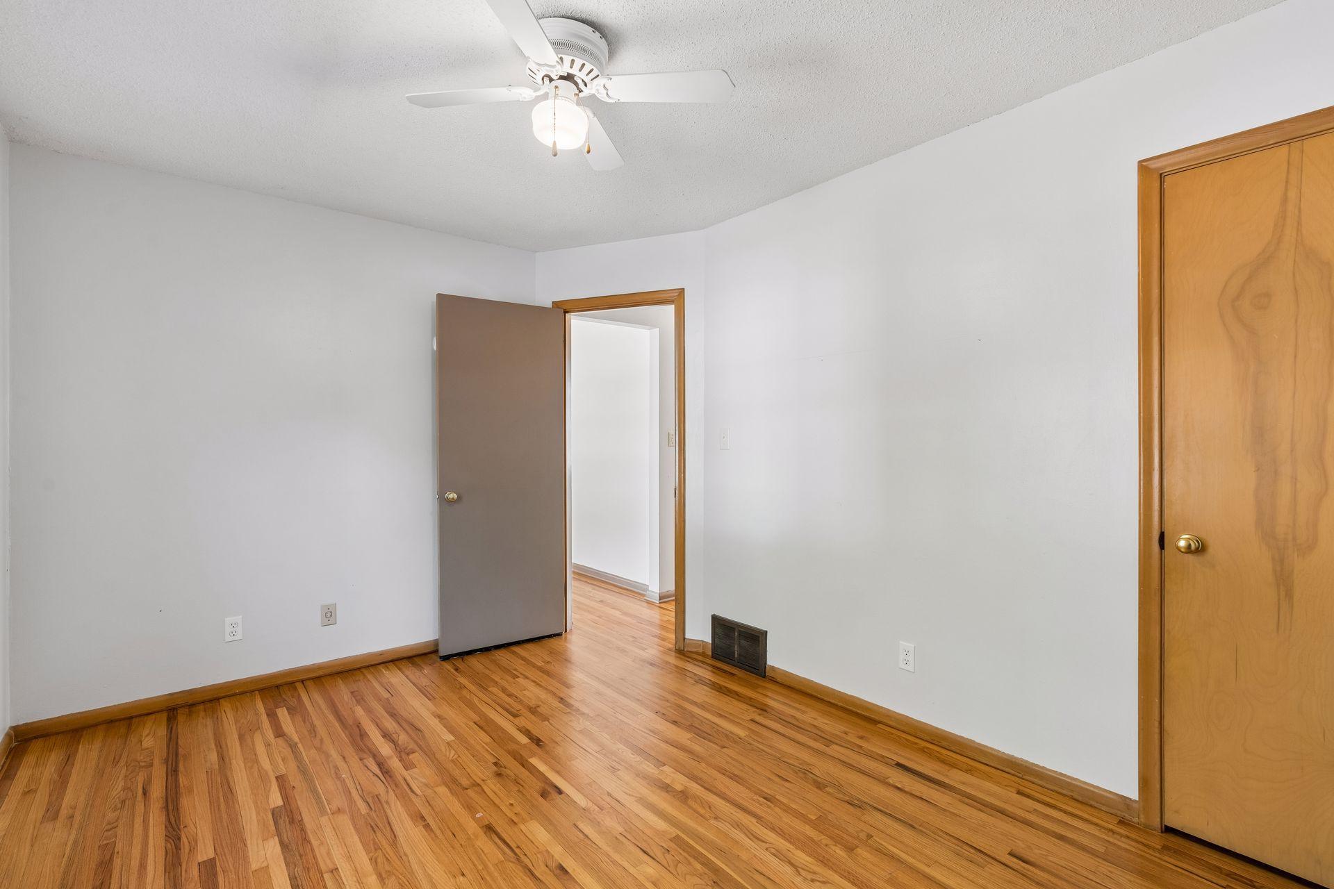 View of Residential Income at 1538-1540 Hartford Avenue, Saint Paul MN 55116, Saint Paul (11 of 35) - Mike Wilen | Minnesota Team Real Estate