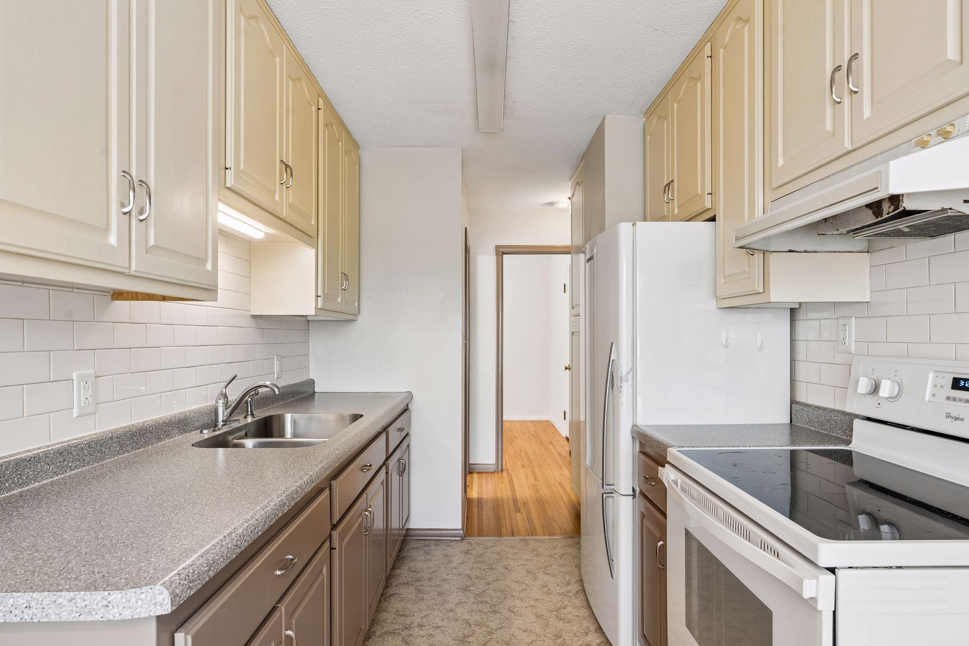 View of Residential Income at 1538-1540 Hartford Avenue, Saint Paul MN 55116, Saint Paul (7 of 35) - Mike Wilen | Minnesota Team Real Estate