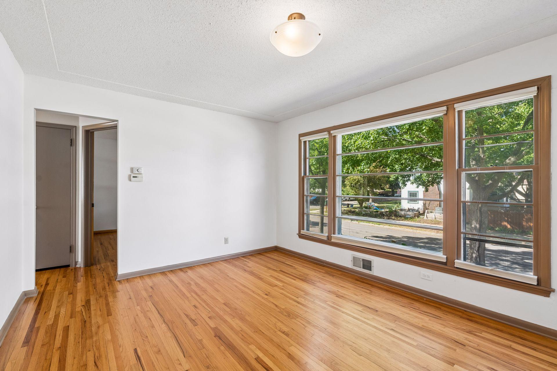 View of Residential Income at 1538-1540 Hartford Avenue, Saint Paul MN 55116, Saint Paul (5 of 35) - Mike Wilen | Minnesota Team Real Estate