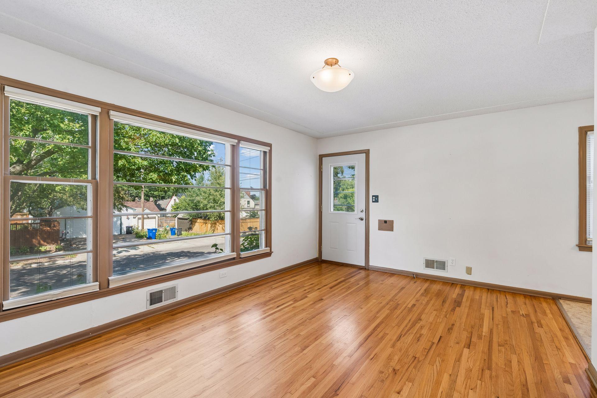 View of Residential Income at 1538-1540 Hartford Avenue, Saint Paul MN 55116, Saint Paul (2 of 35) - Mike Wilen | Minnesota Team Real Estate