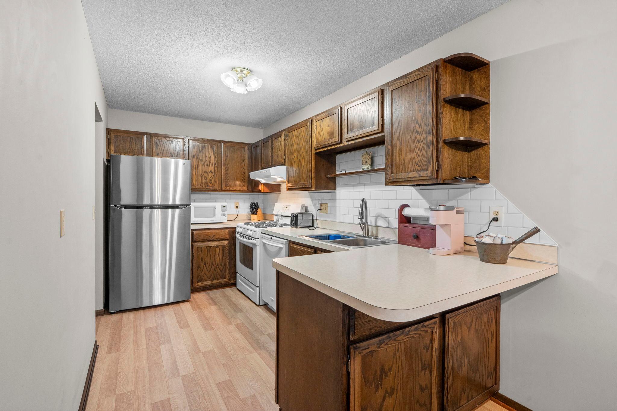 View of Residential at 11236 Vessey Circle, Bloomington MN 55437, Bloomington (17 of 41) - Mike Wilen | Minnesota Team Real Estate