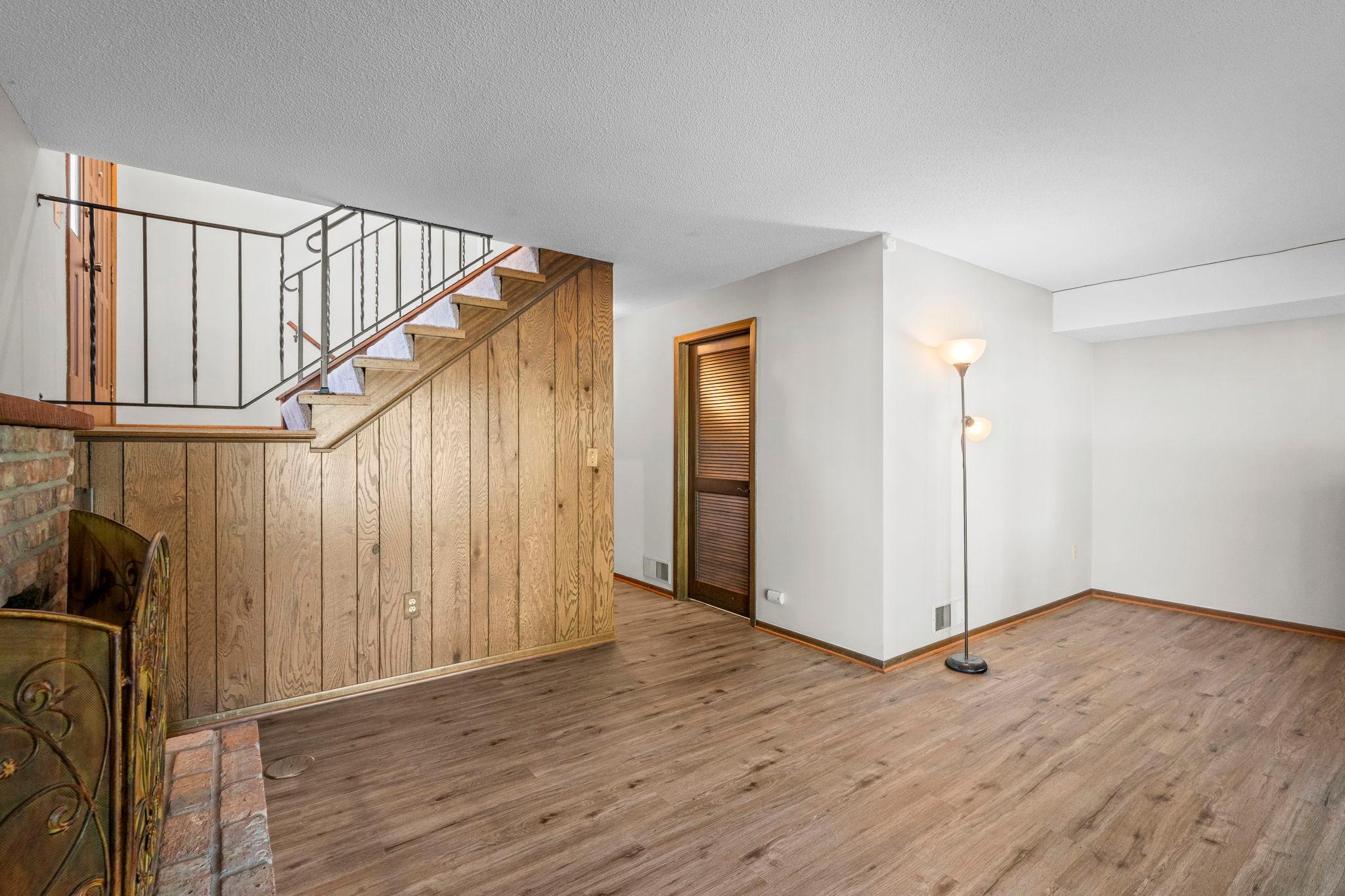 View of Residential at 11236 Vessey Circle, Bloomington MN 55437, Bloomington (32 of 41) - Mike Wilen | Minnesota Team Real Estate