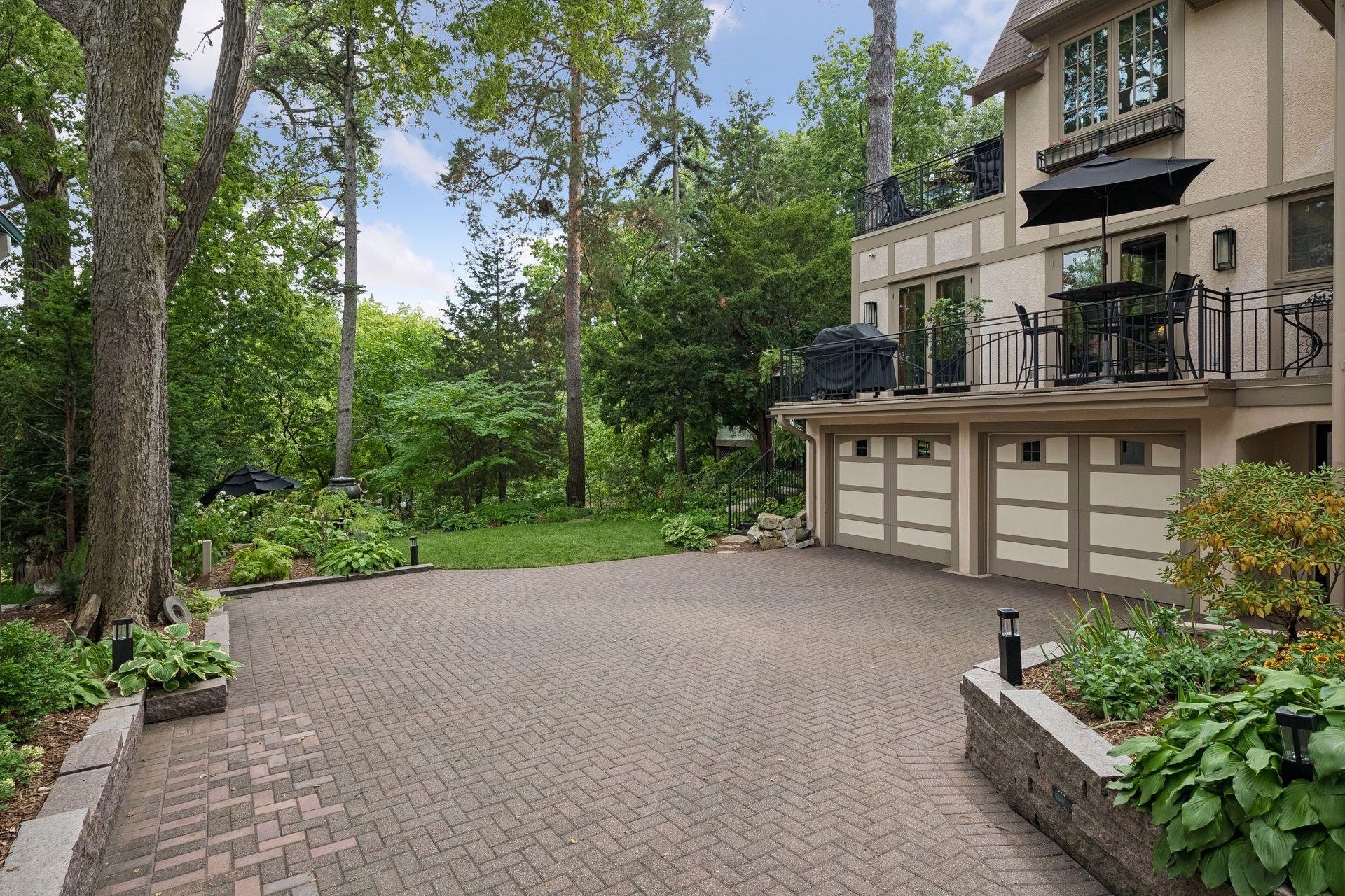 View of Residential at 2825 Brookwood Terrace, Minneapolis MN 55410, Minneapolis (39 of 52) - Mike Wilen | Minnesota Team Real Estate
