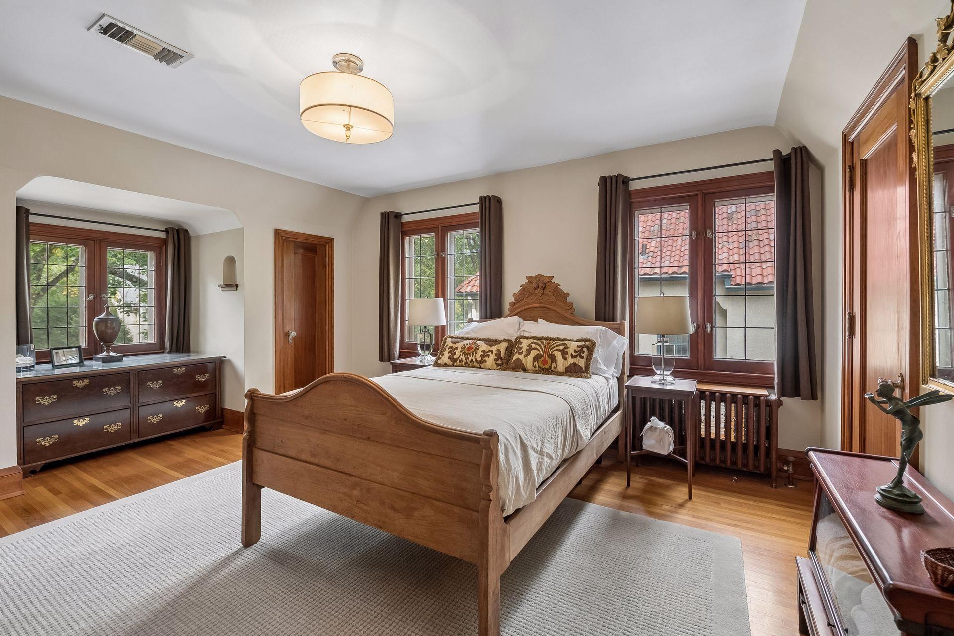 View of Residential at 2825 Brookwood Terrace, Minneapolis MN 55410, Minneapolis (29 of 52) - Mike Wilen | Minnesota Team Real Estate