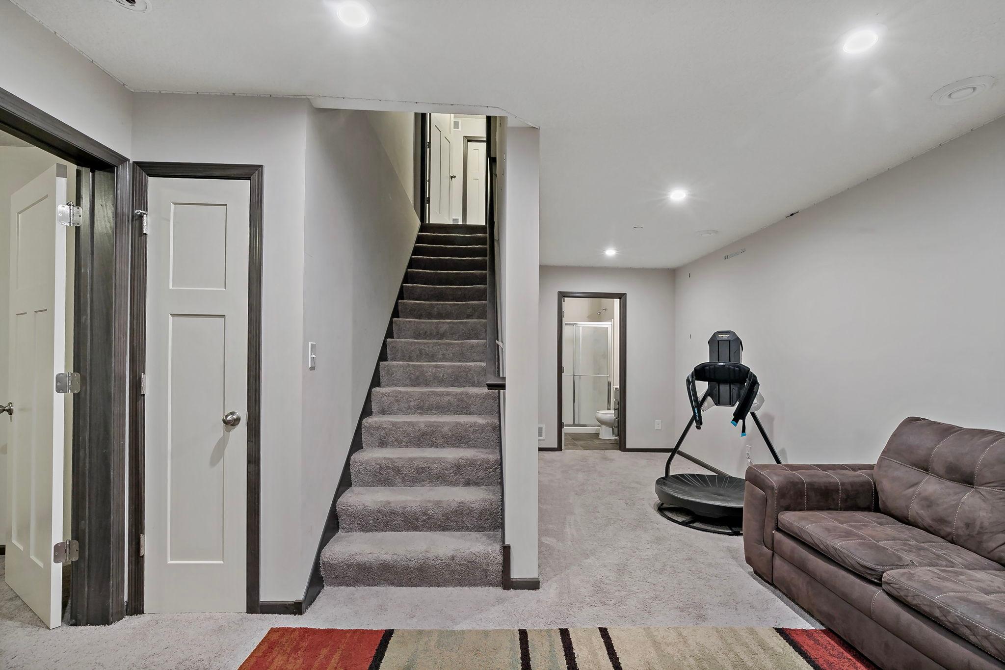 View of Residential at 7106 Calumet Court, Savage MN 55378, Savage (15 of 24) - Mike Wilen | Minnesota Team Real Estate