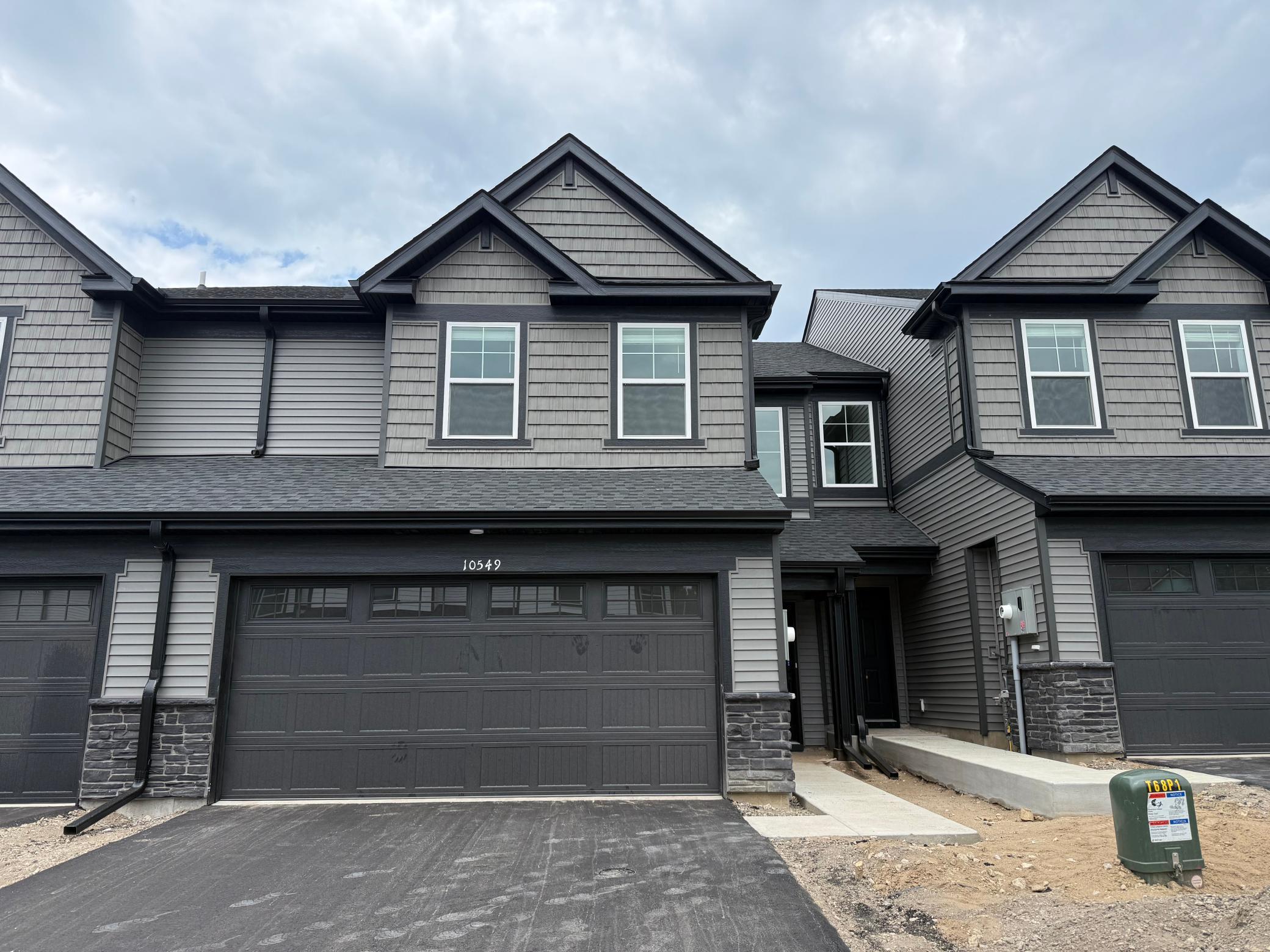 View of (TH) Side x Side at 10549 Harbor Lane, Maple Grove - Mike Wilen | Minnesota Team Real Estate