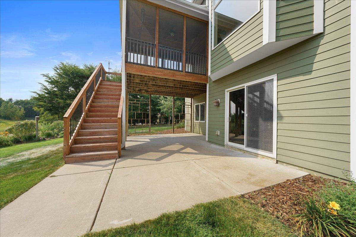 View of Residential at 10614 Maple Boulevard, Woodbury MN 55129, Woodbury (61 of 84) - Mike Wilen | Minnesota Team Real Estate