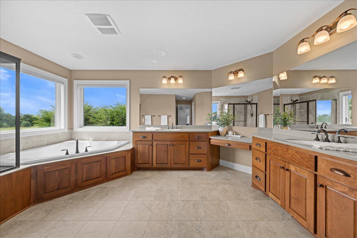 View of Residential at 10614 Maple Boulevard, Woodbury MN 55129, Woodbury (31 of 84) - Mike Wilen | Minnesota Team Real Estate