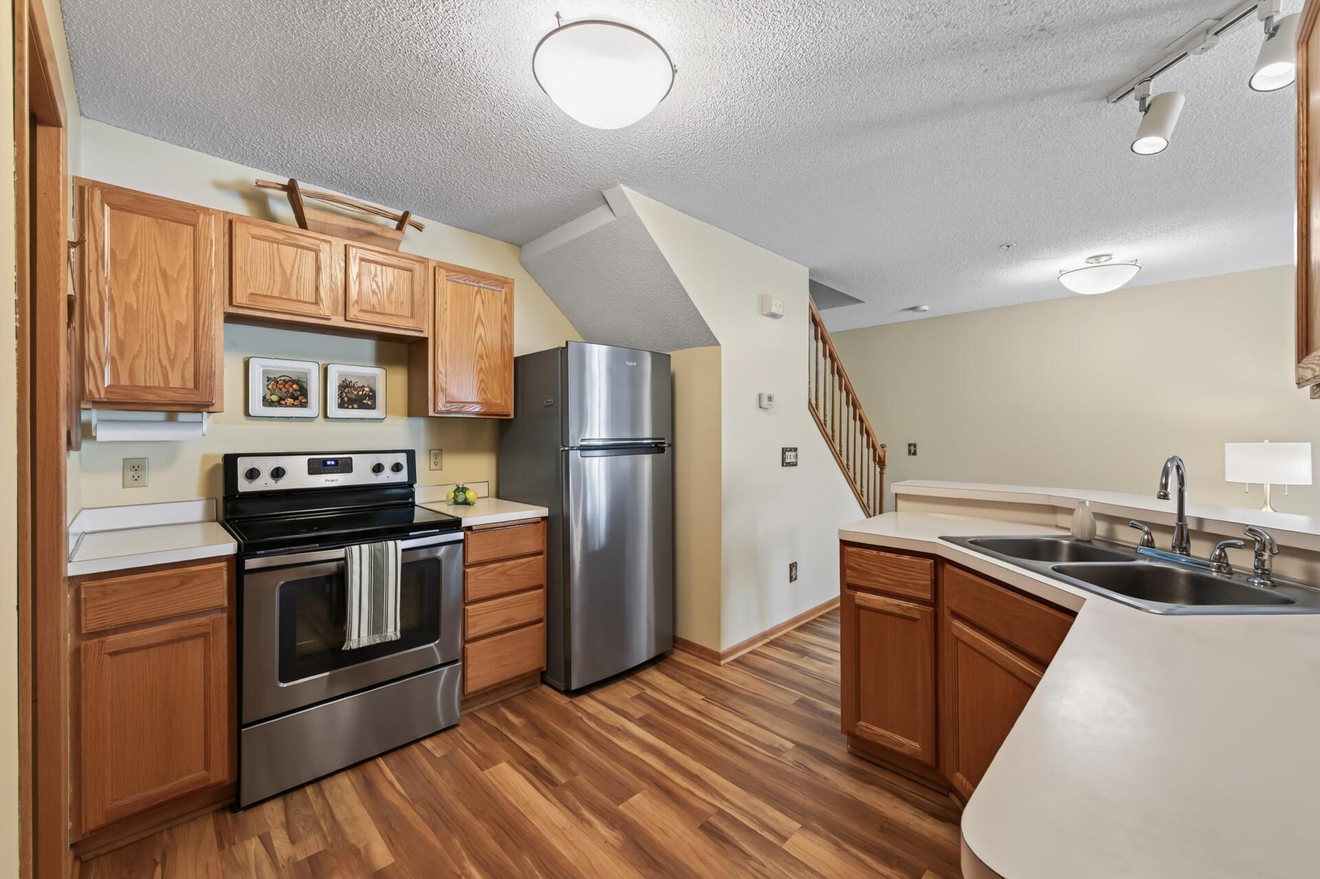 View of Residential at 493 Marshland Trail, Chanhassen MN 55317, Chanhassen (4 of 46) - Mike Wilen | Minnesota Team Real Estate