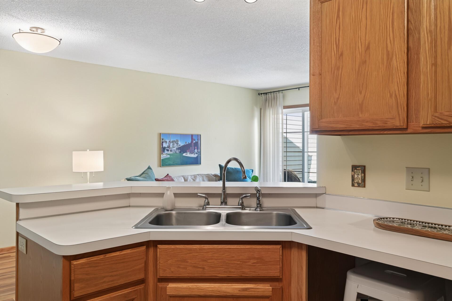 View of Residential at 493 Marshland Trail, Chanhassen MN 55317, Chanhassen (19 of 46) - Mike Wilen | Minnesota Team Real Estate