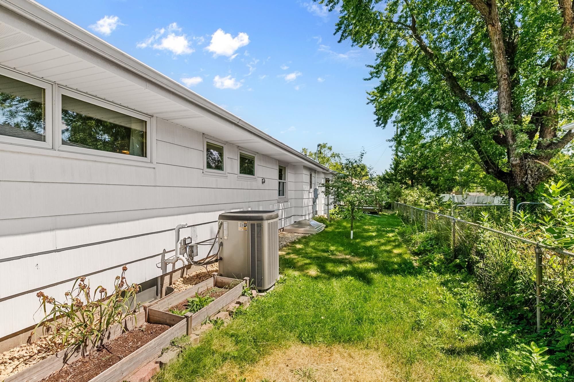 View of Residential at 1791 Emerald Drive, New Brighton MN 55112, New Brighton (34 of 48) - Mike Wilen | Minnesota Team Real Estate
