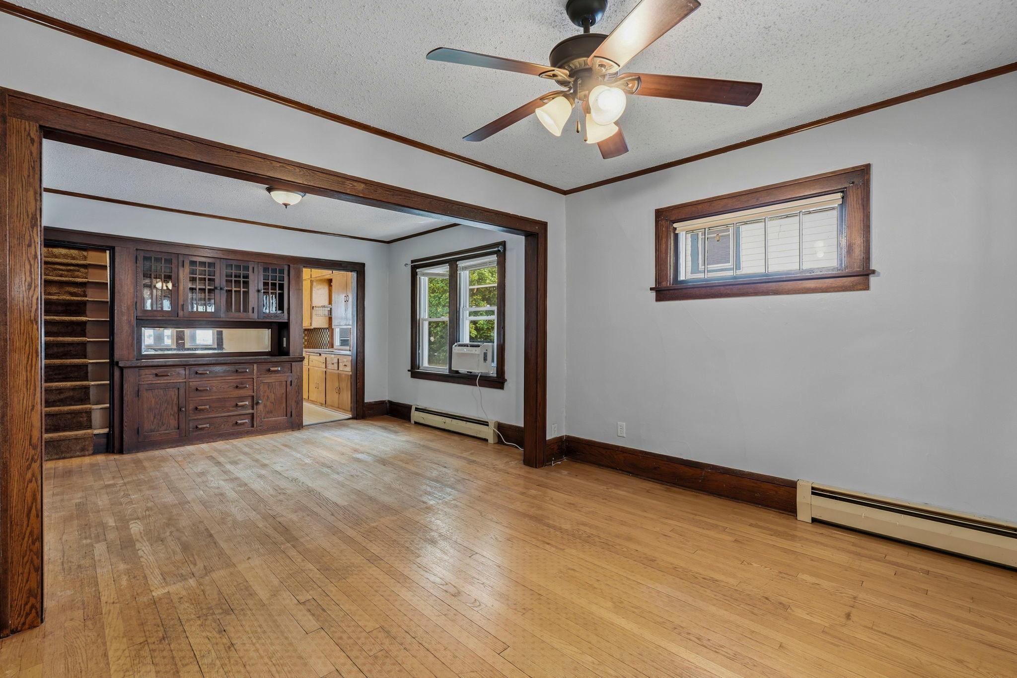 View of Residential at 1006 Earl Street, Saint Paul MN 55106, Saint Paul (7 of 28) - Mike Wilen | Minnesota Team Real Estate