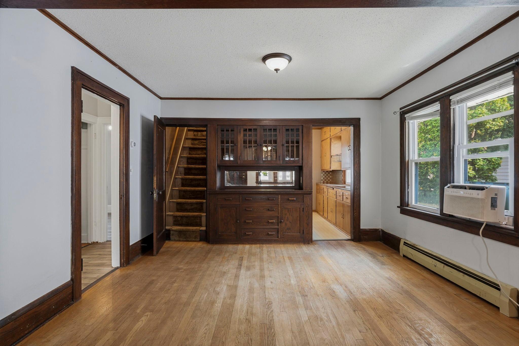 View of Residential at 1006 Earl Street, Saint Paul MN 55106, Saint Paul (4 of 28) - Mike Wilen | Minnesota Team Real Estate