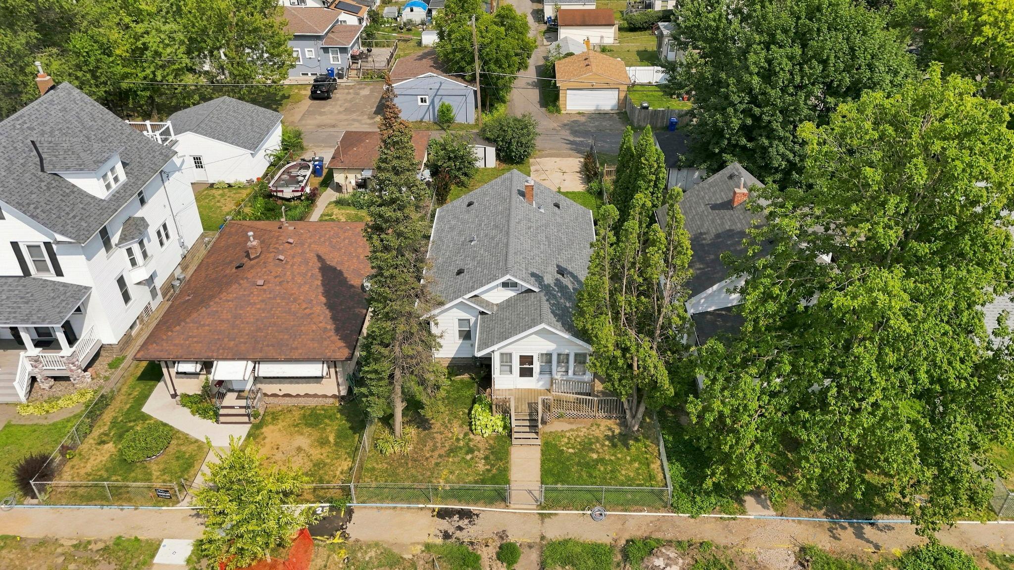 View of Single Family at 1006 Earl Street, Saint Paul - Mike Wilen | Minnesota Team Real Estate