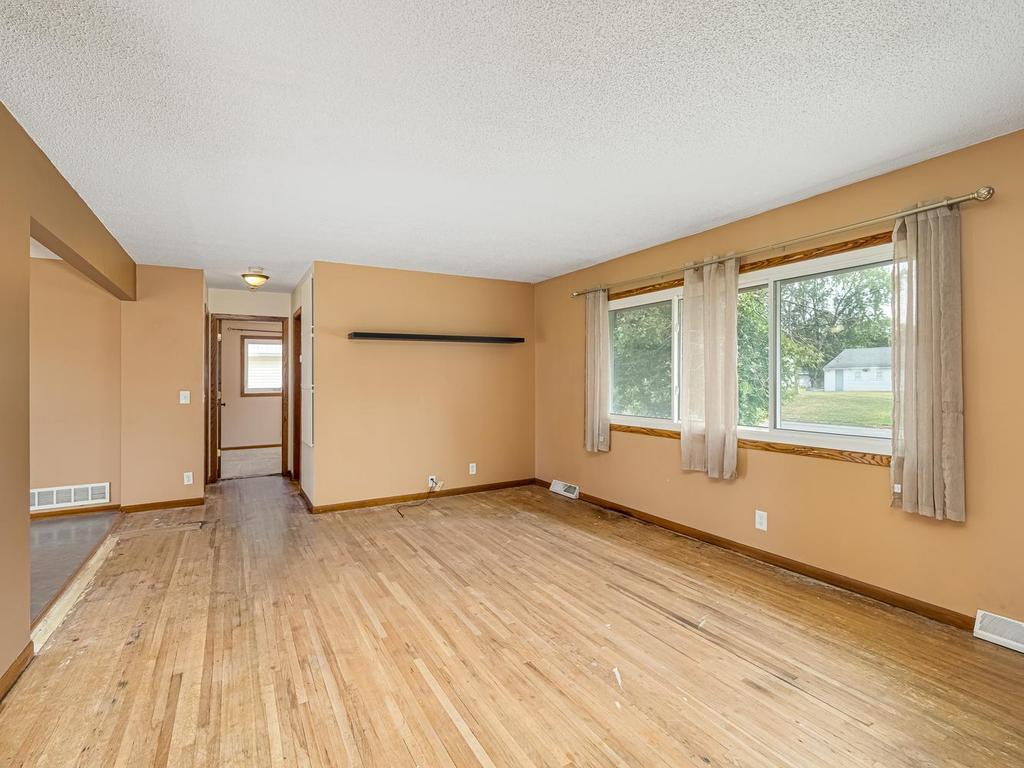 View of Residential at 6231 Quail Avenue, Brooklyn Center MN 55429, Brooklyn Center (10 of 26) - Mike Wilen | Minnesota Team Real Estate
