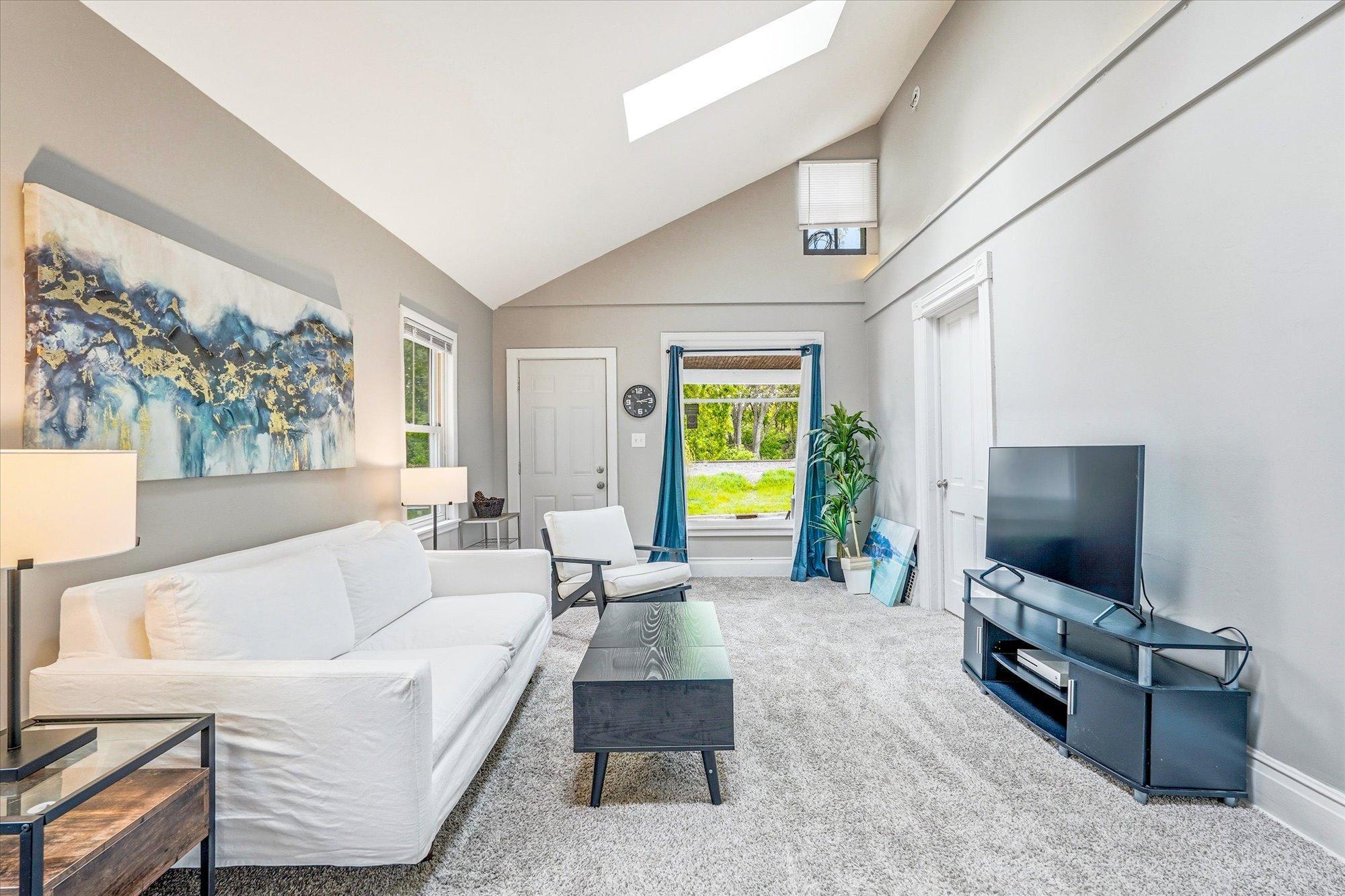 View of Residential at 891 Benhill Road, Saint Paul MN 55105, Saint Paul (10 of 24) - Mike Wilen | Minnesota Team Real Estate