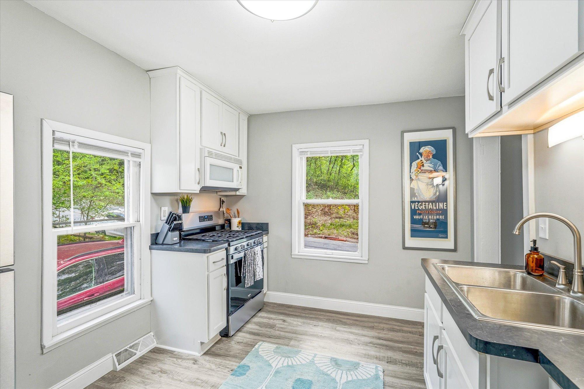 View of Residential at 891 Benhill Road, Saint Paul MN 55105, Saint Paul (17 of 24) - Mike Wilen | Minnesota Team Real Estate