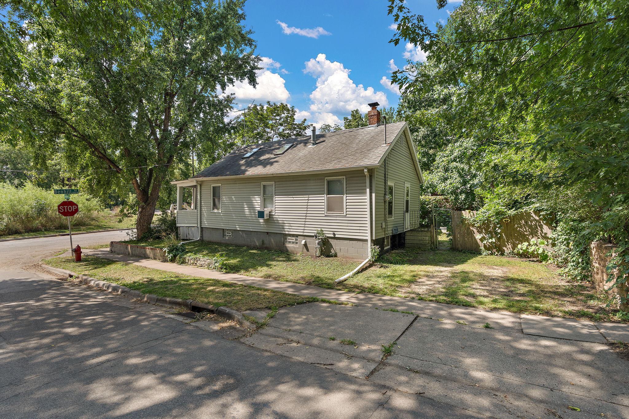 View of Residential at 891 Benhill Road, Saint Paul MN 55105, Saint Paul (23 of 24) - Mike Wilen | Minnesota Team Real Estate