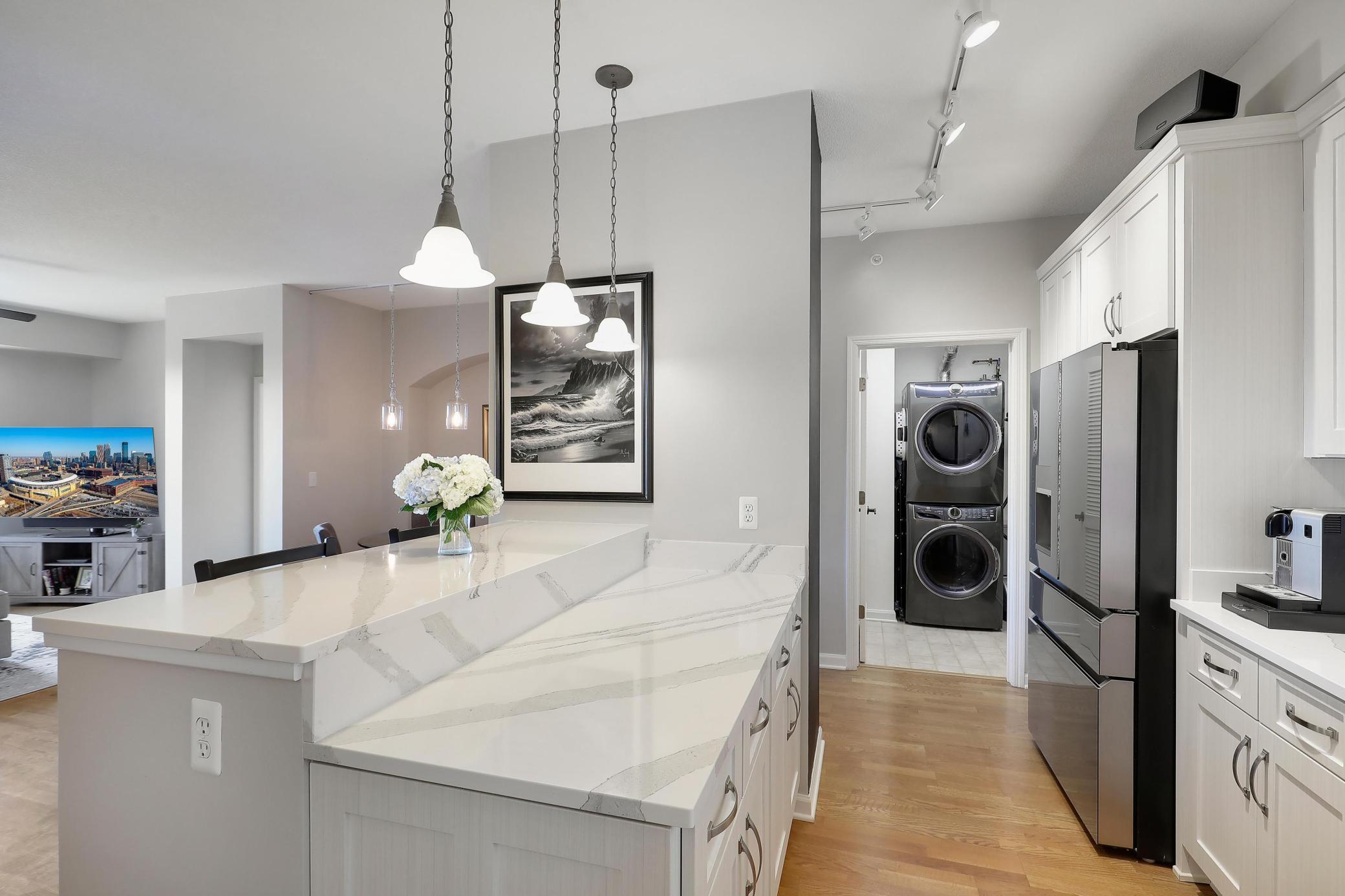 View of Residential at 500 Grant Street #707, Minneapolis MN 55404, Minneapolis (12 of 31) - Mike Wilen | Minnesota Team Real Estate