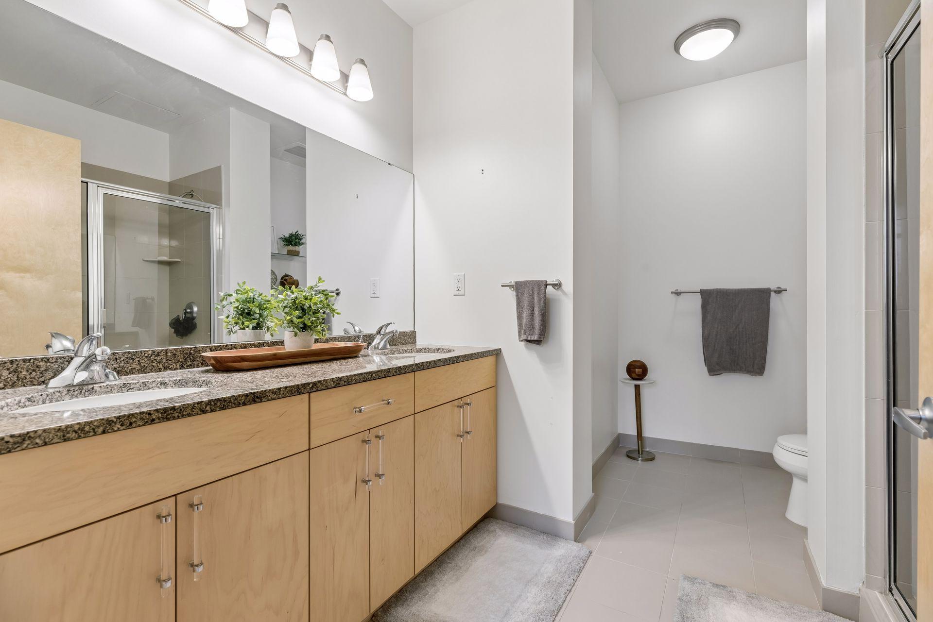 View of Residential at 1120 2nd Street #102, Minneapolis MN 55415, Minneapolis (16 of 44) - Mike Wilen | Minnesota Team Real Estate