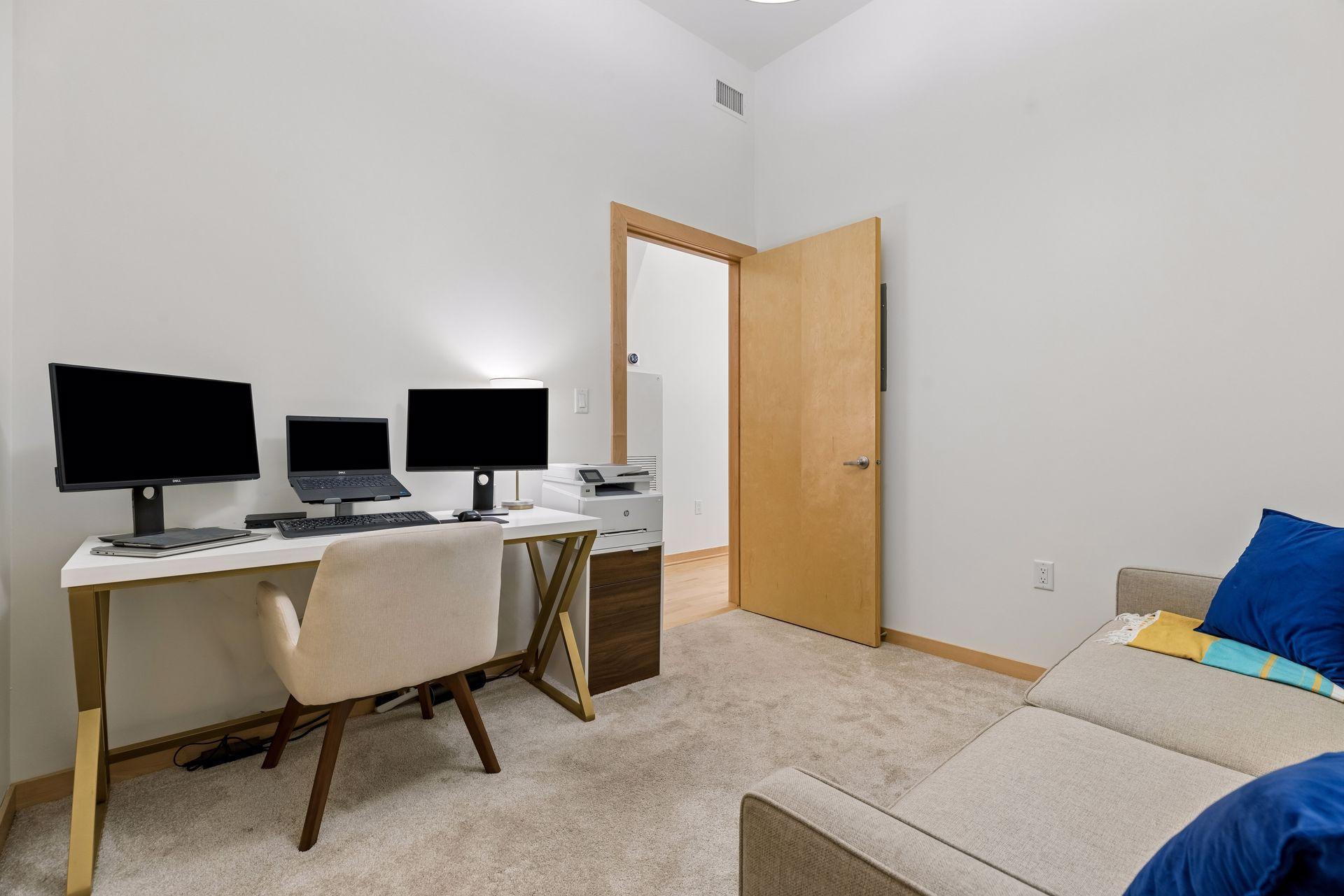 View of Residential at 1120 2nd Street #102, Minneapolis MN 55415, Minneapolis (21 of 44) - Mike Wilen | Minnesota Team Real Estate