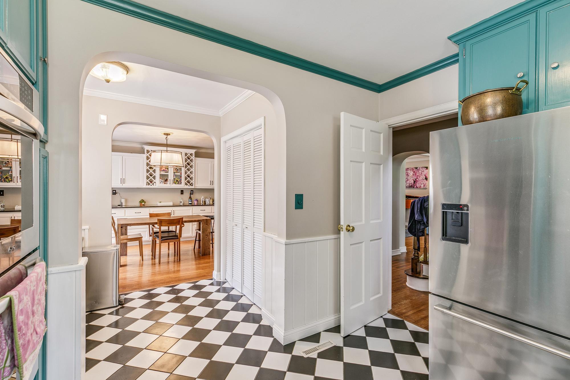 View of Residential at 4354 Browndale Avenue, Saint Louis Park MN 55424, Saint Louis Park (3 of 51) - Mike Wilen | Minnesota Team Real Estate