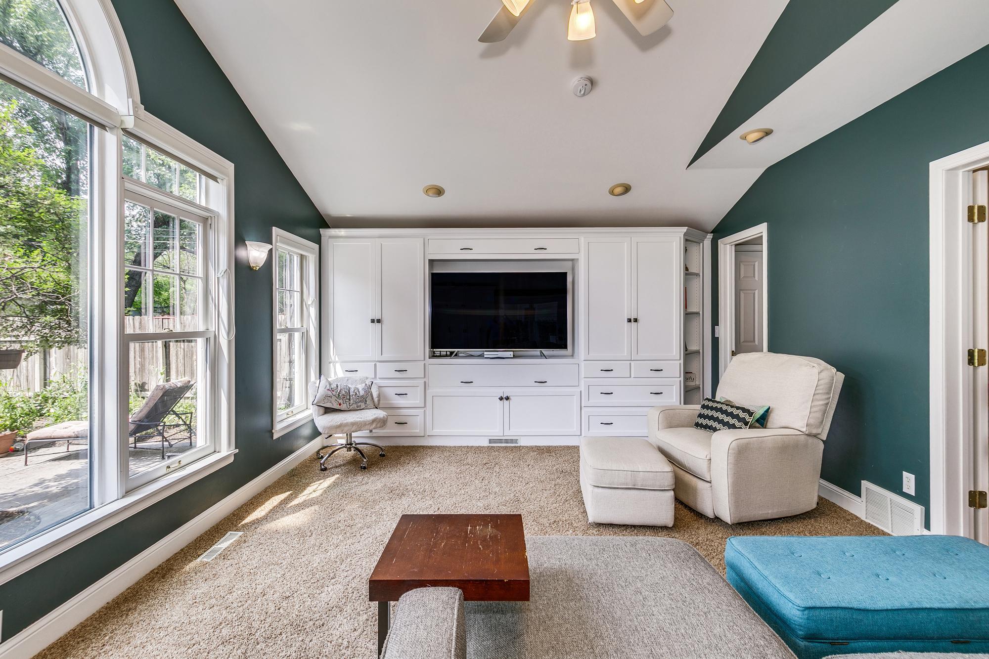 View of Residential at 4354 Browndale Avenue, Saint Louis Park MN 55424, Saint Louis Park (21 of 51) - Mike Wilen | Minnesota Team Real Estate